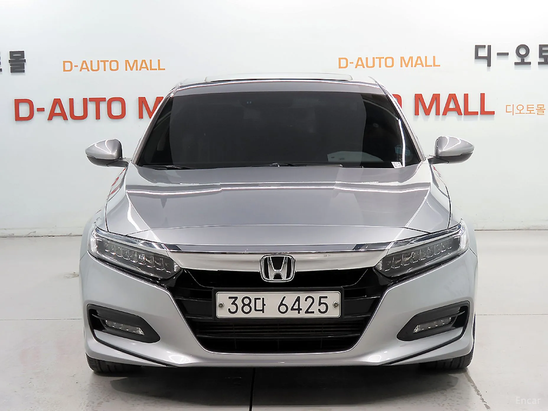 Honda Accord 10th Generation превью 2
