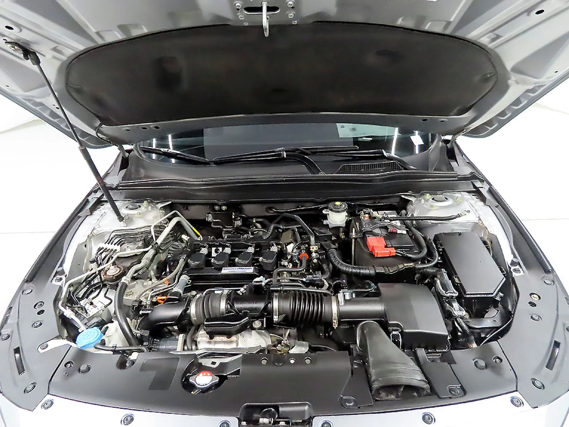 Honda Accord 10th Generation превью 19