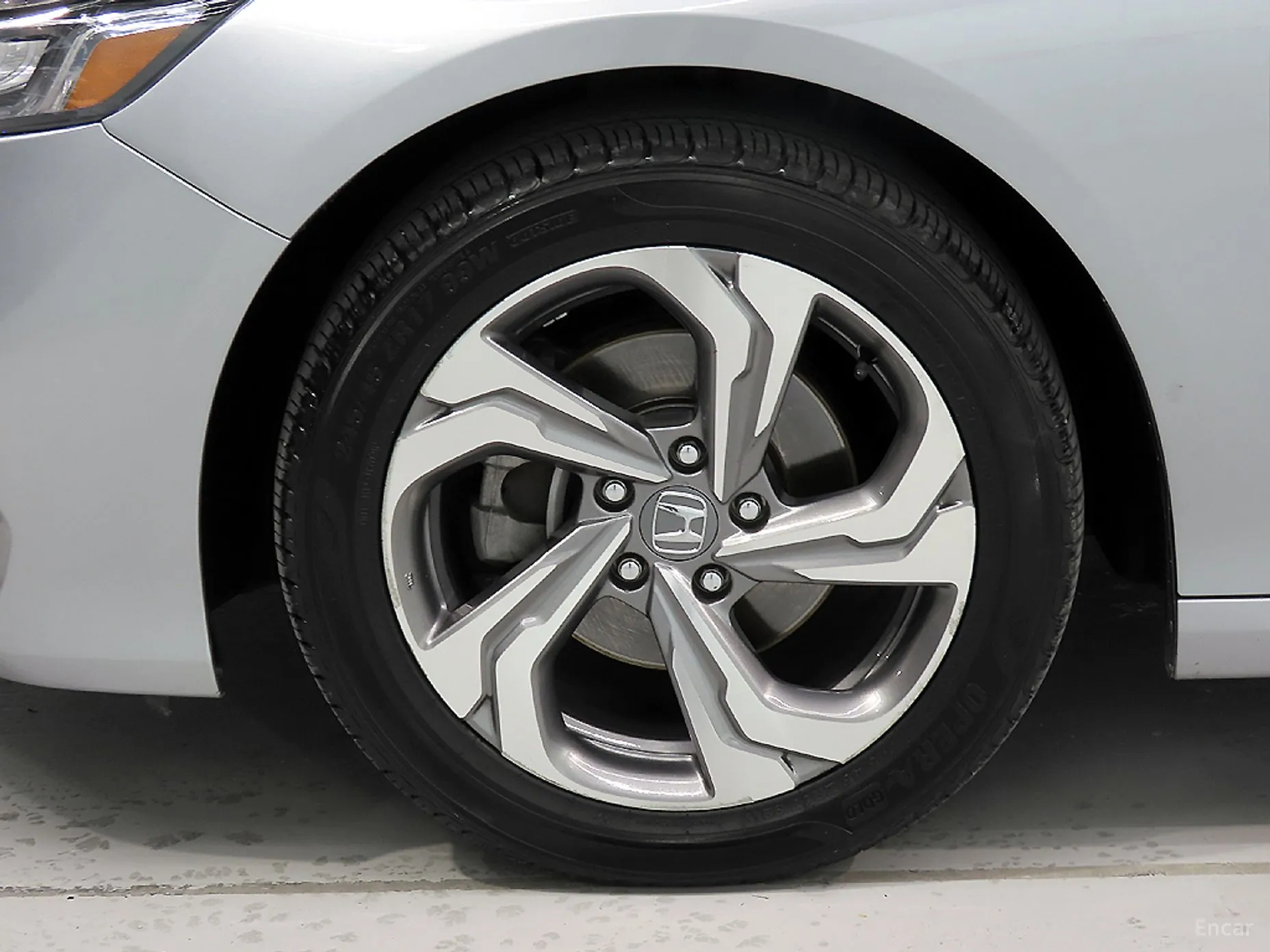 Honda Accord 10th Generation превью 20