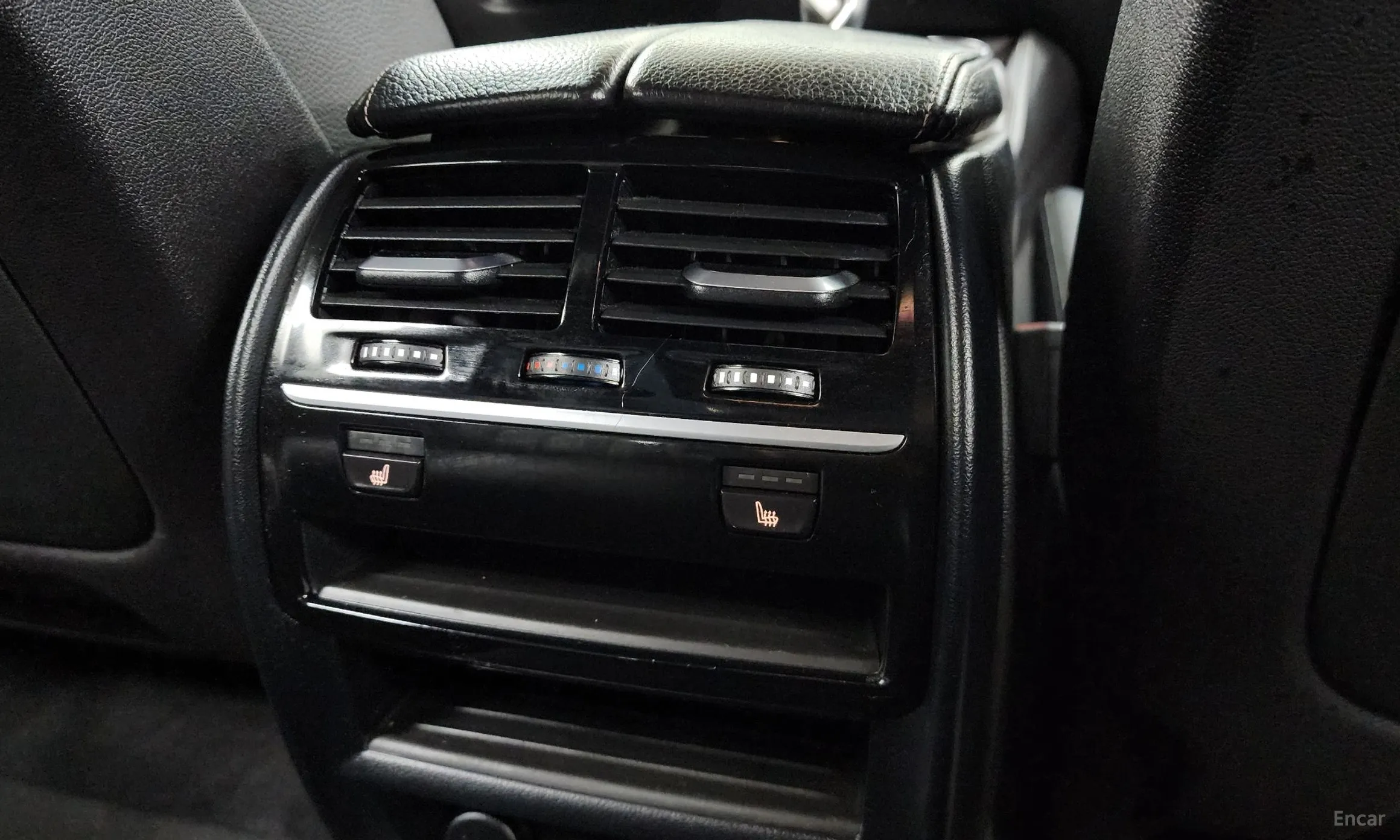 BMW 5 Series (G30) превью 19