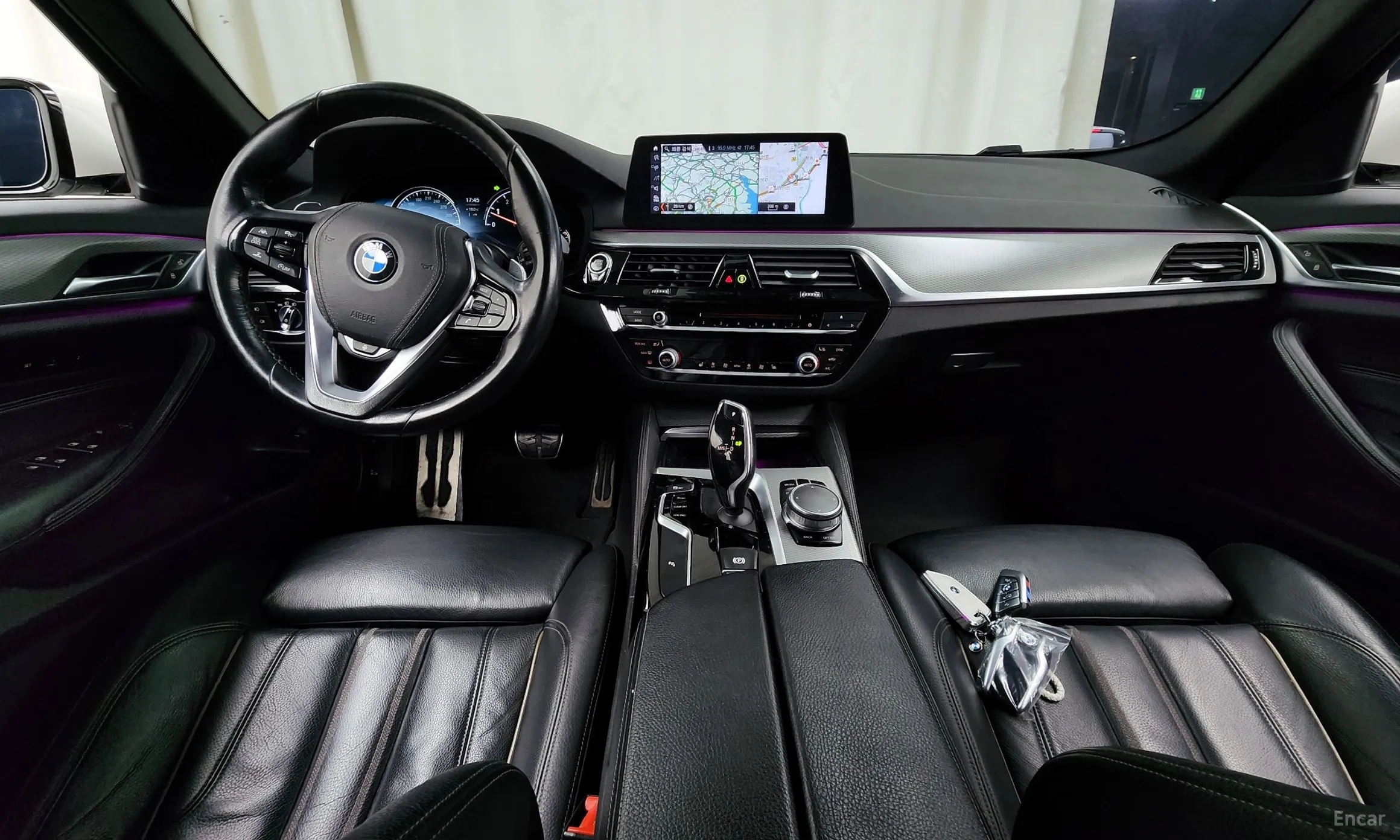 BMW 5 Series (G30) превью 7