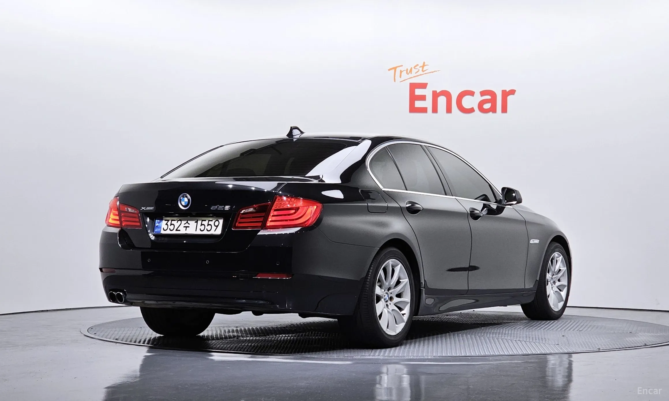 BMW 5 Series (F10) превью 2
