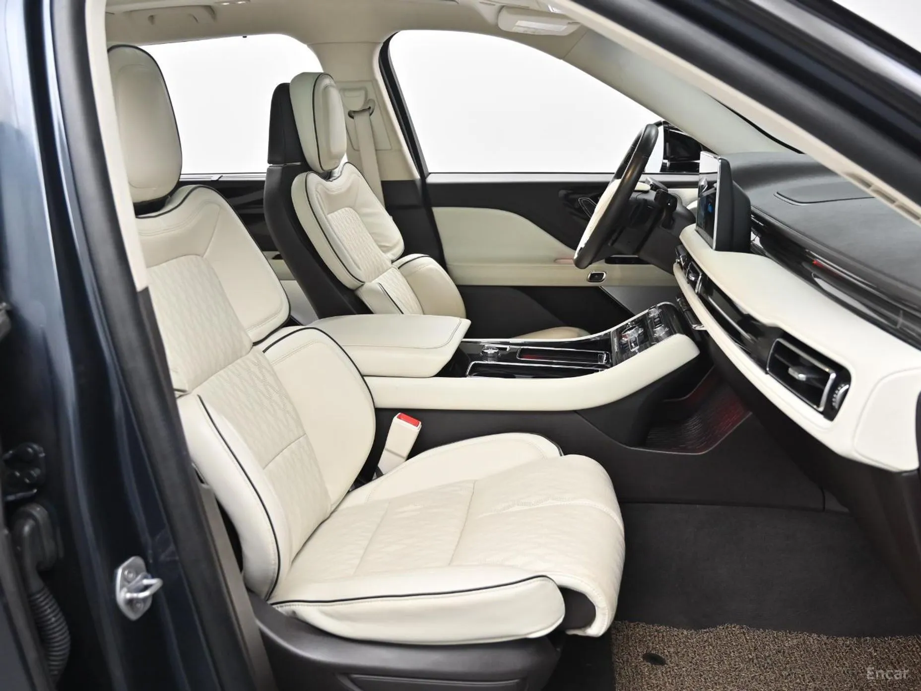 Lincoln Aviator 2nd Generation превью 10