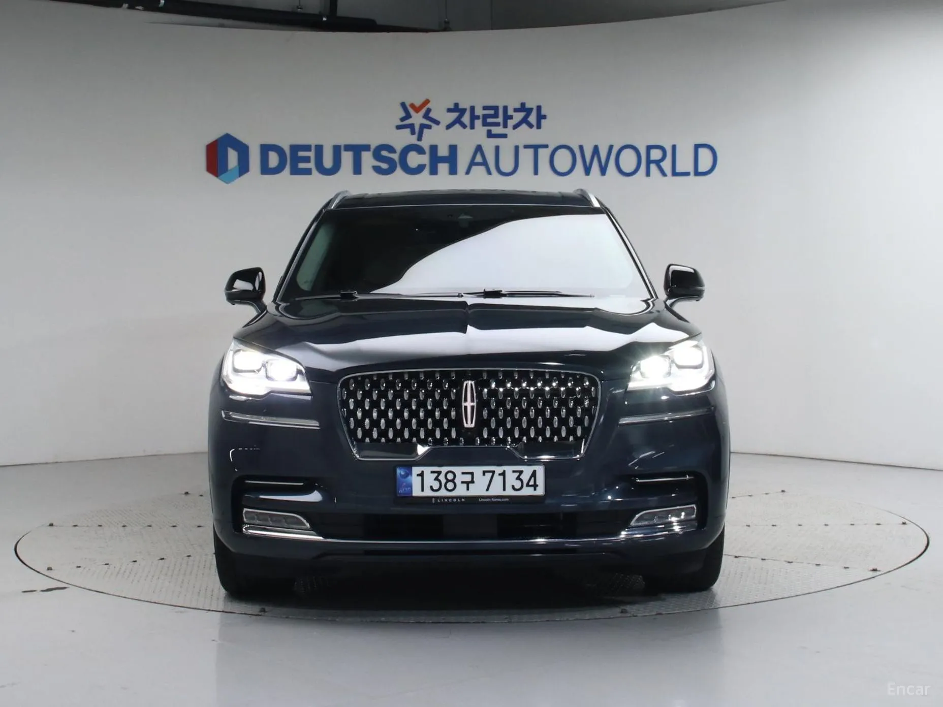 Lincoln Aviator 2nd Generation превью 3