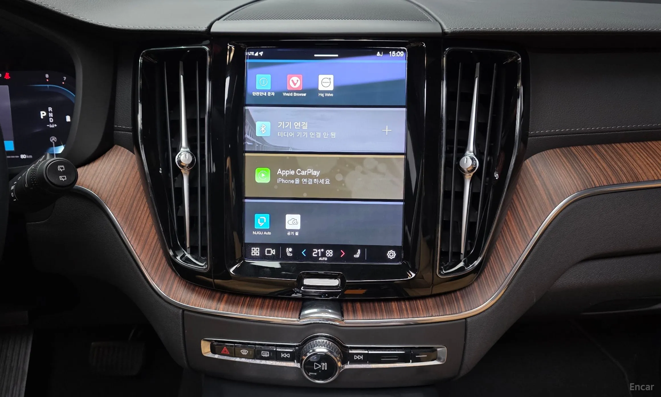 Volvo XC60 Gen 2 превью 14