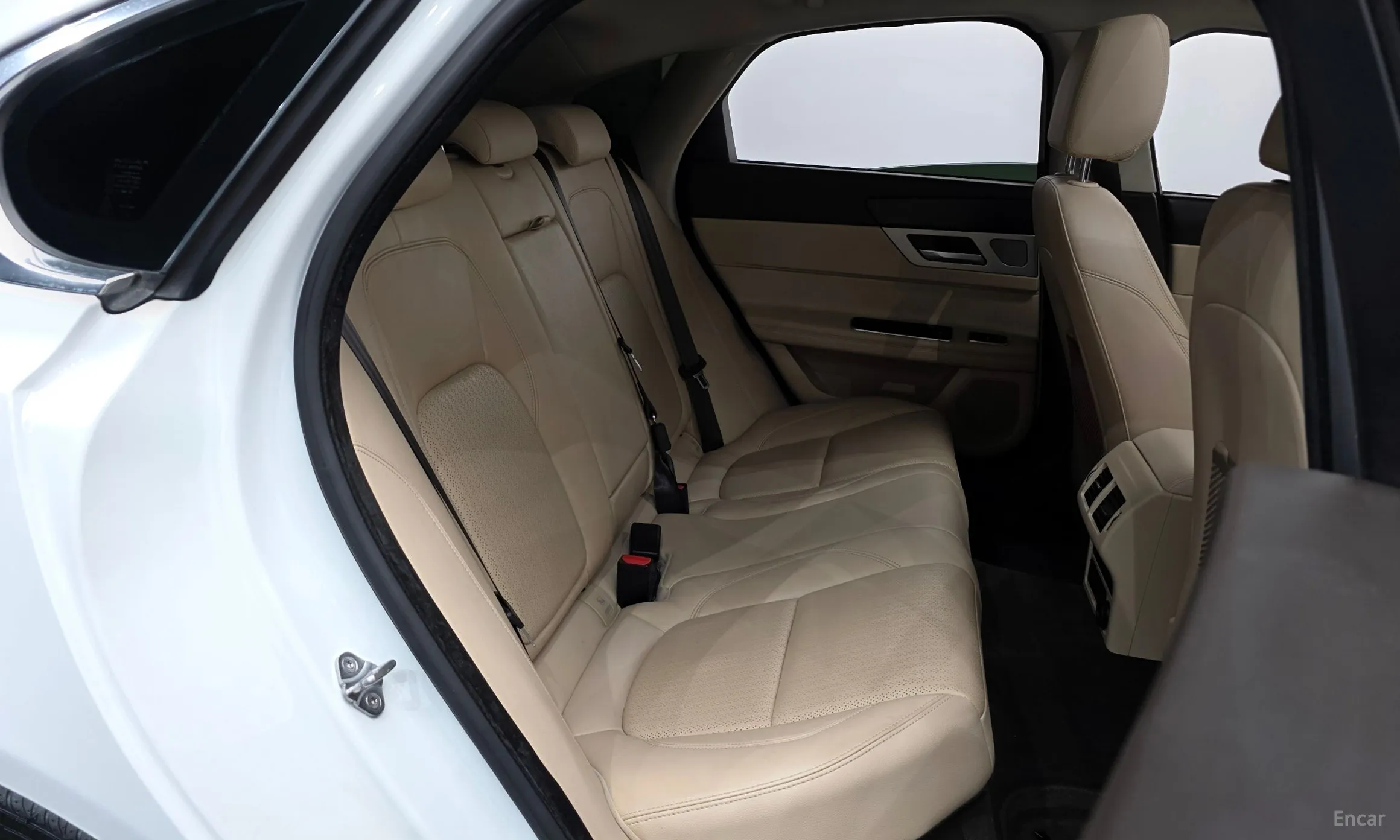 Jaguar XF (x260) превью 12