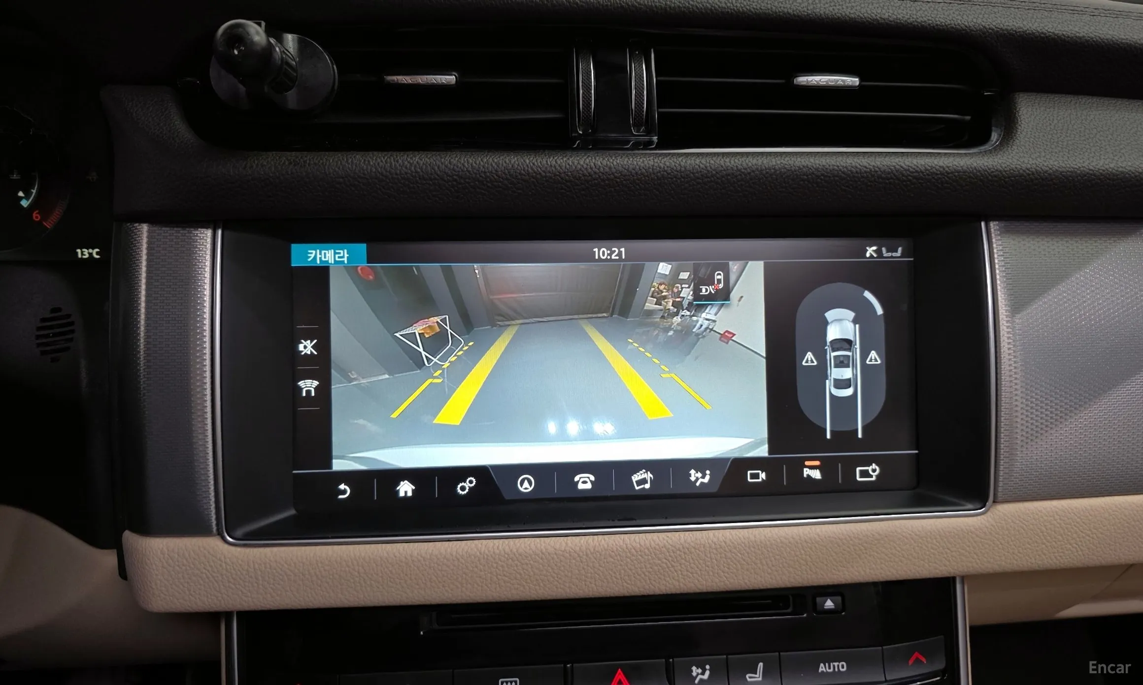 Jaguar XF (x260) превью 15