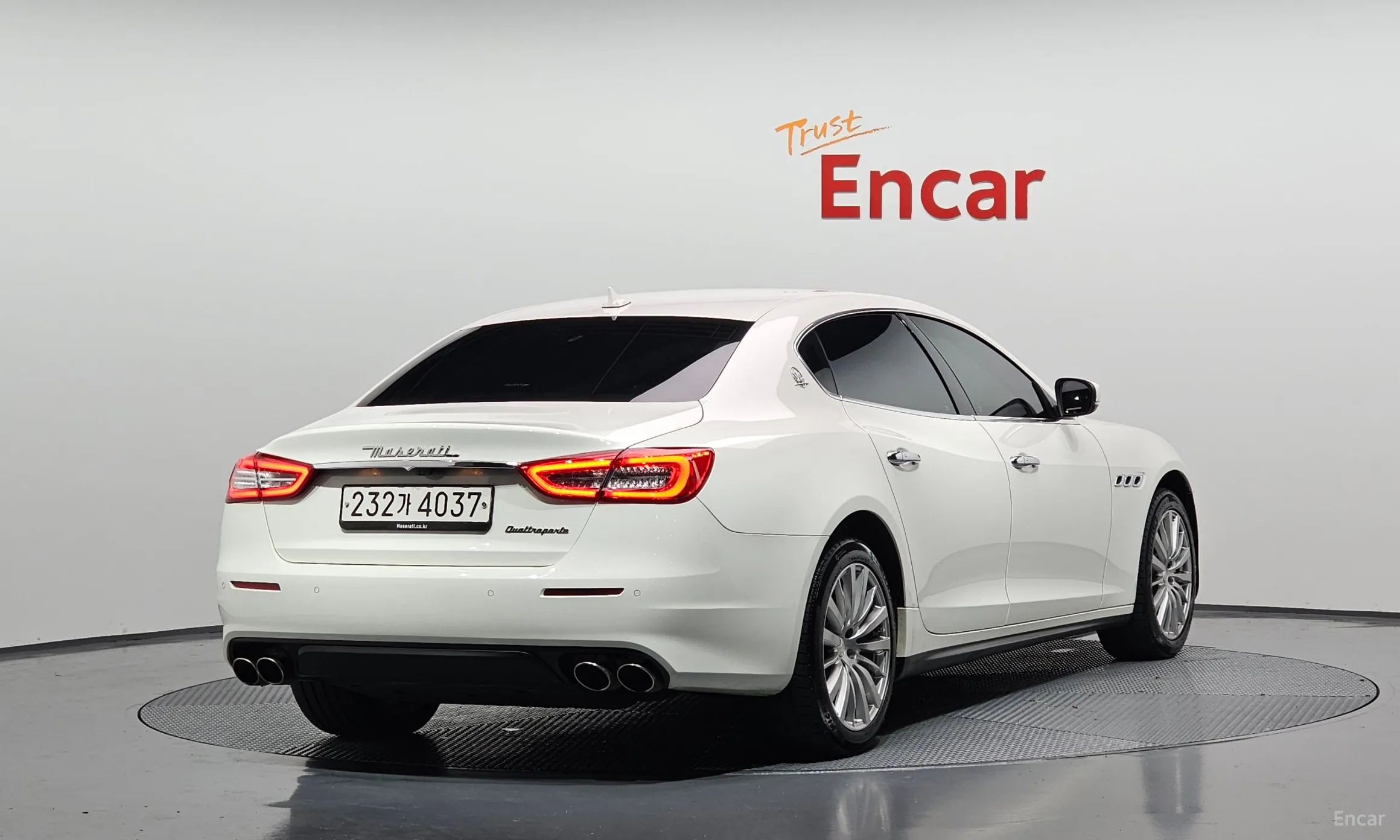 Maserati Quattroporte