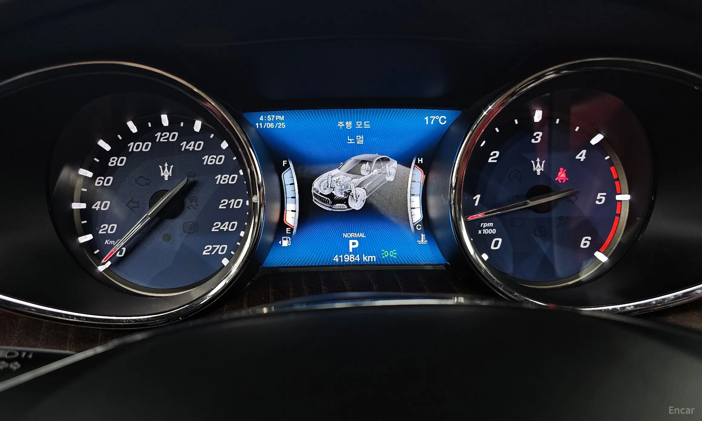 Maserati Quattroporte превью 8
