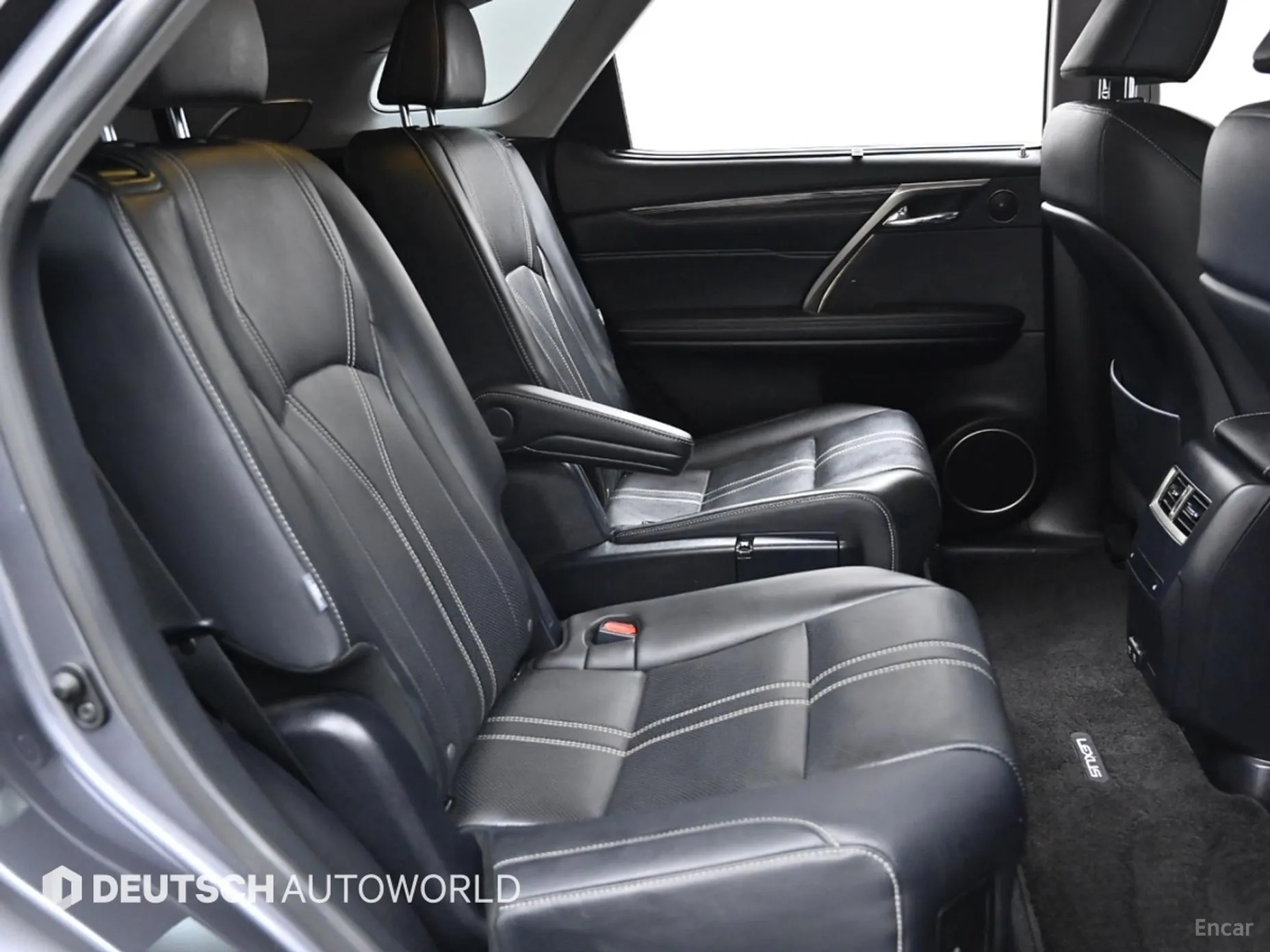 Lexus RX450hL 4th Generation превью 12