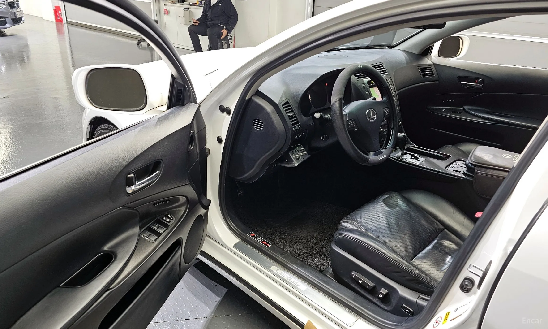 Lexus GS350 превью 10