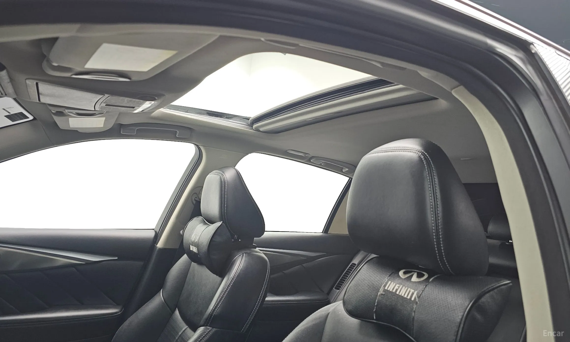 Infiniti Q50 превью 17