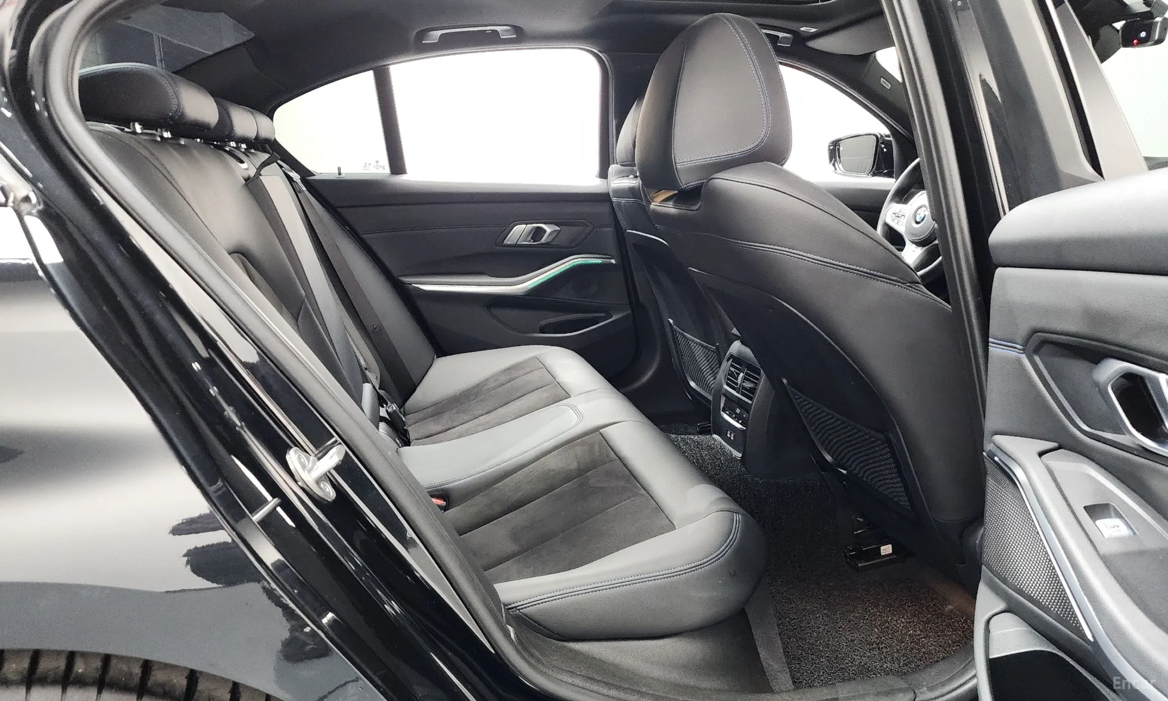 BMW 3 Series (G20) превью 12