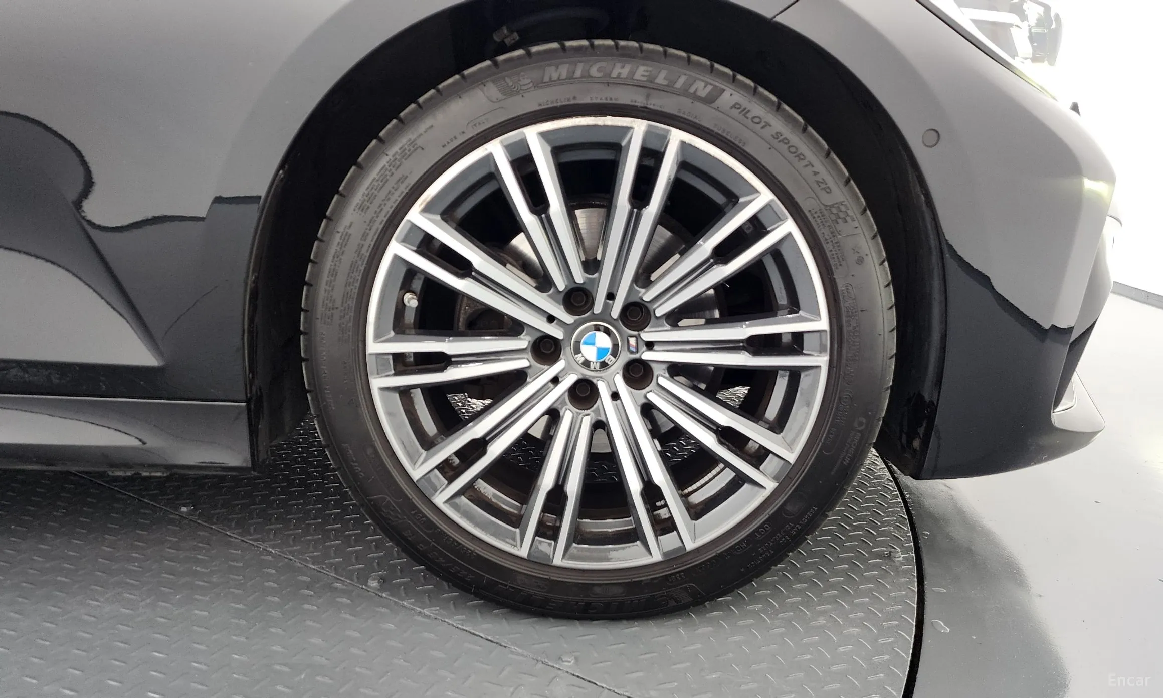 BMW 3 Series (G20) превью 5