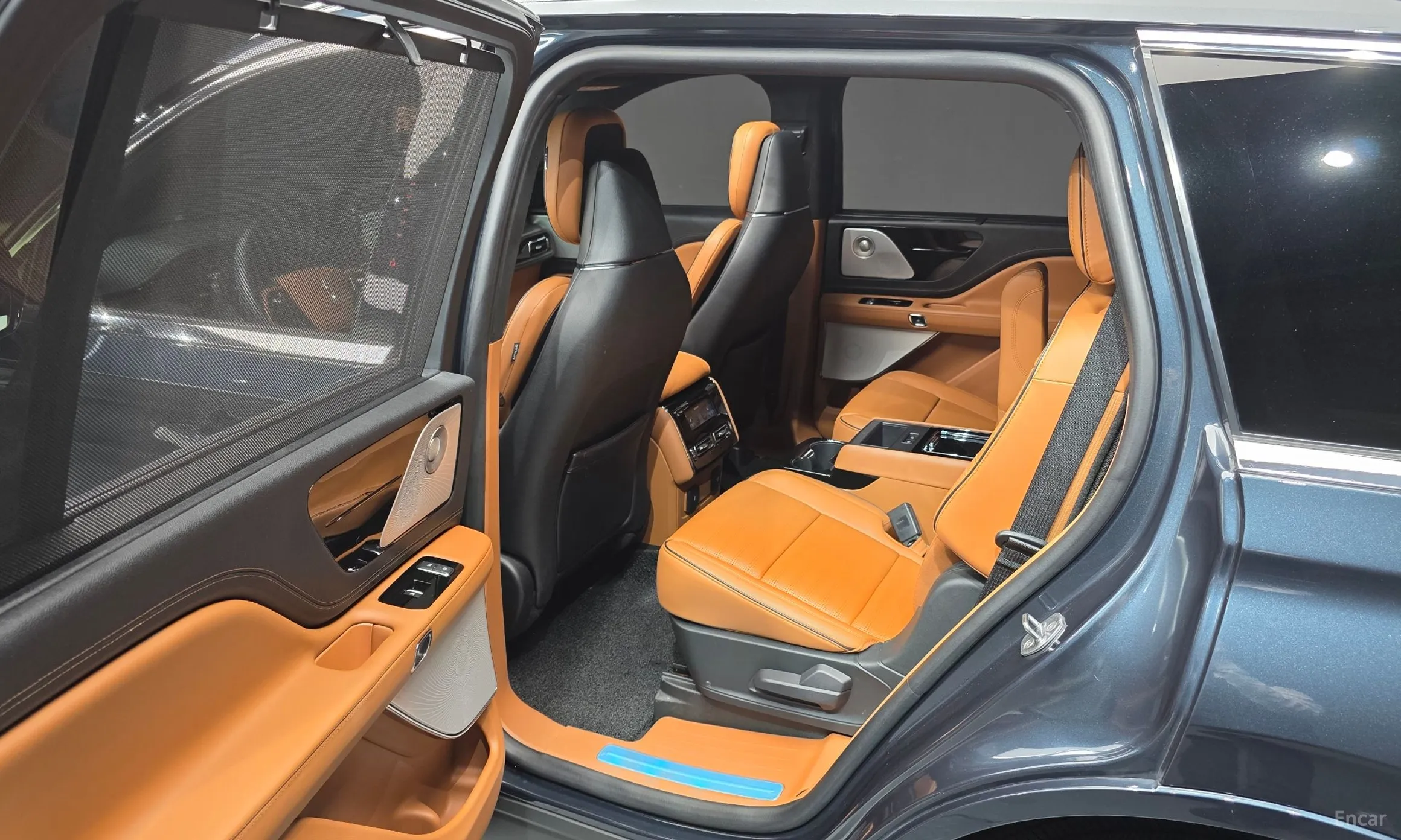 Lincoln Aviator 2nd Generation превью 11