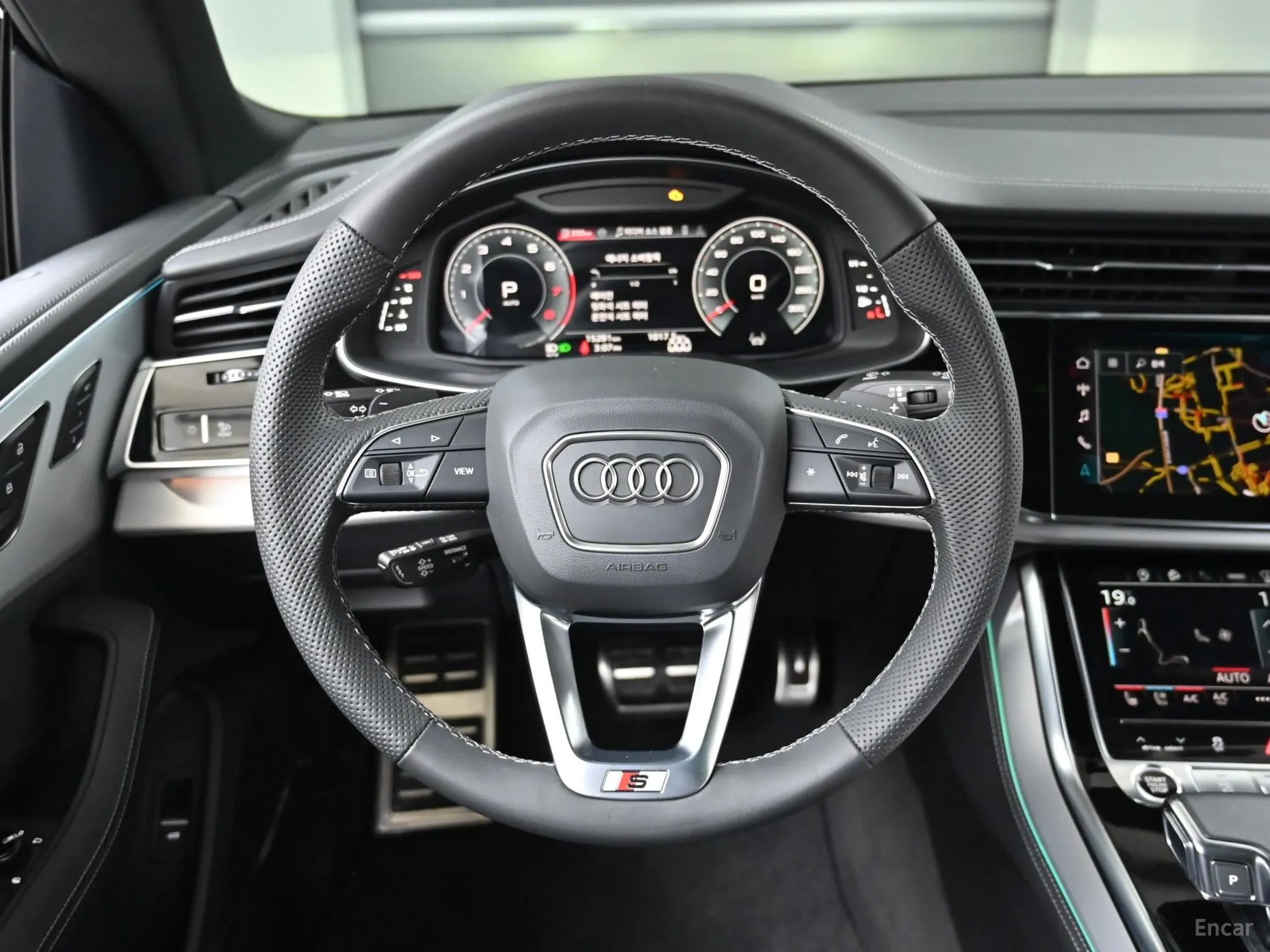 Audi Q8 (4M) превью 13