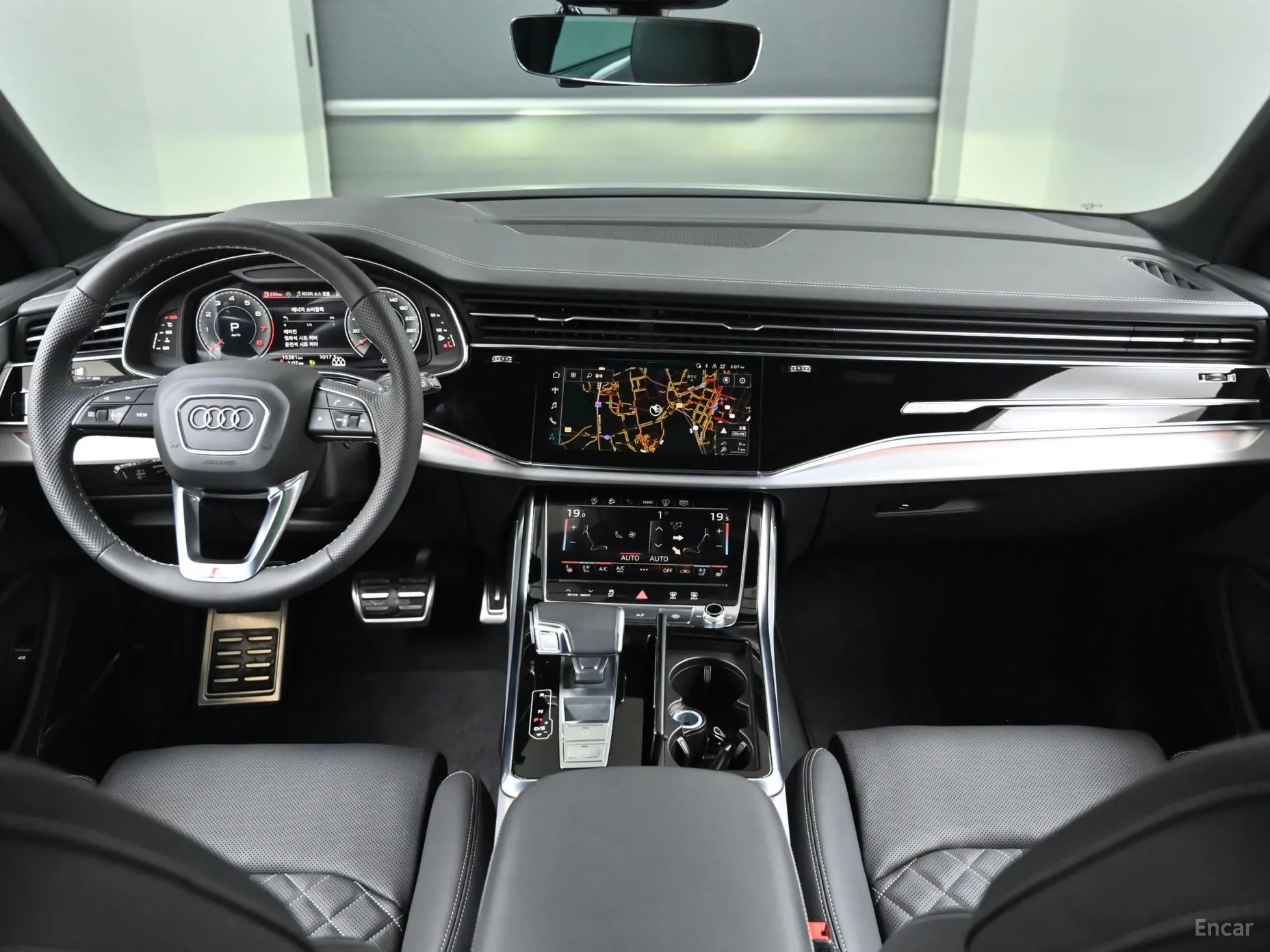 Audi Q8 (4M) превью 7