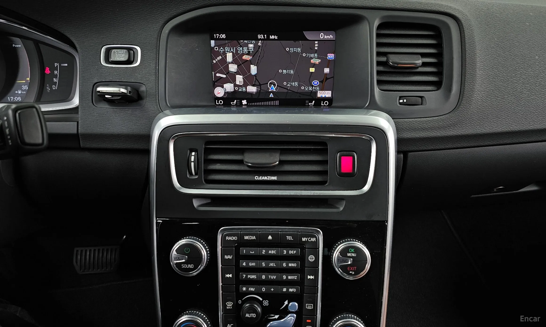 Volvo S60 превью 14