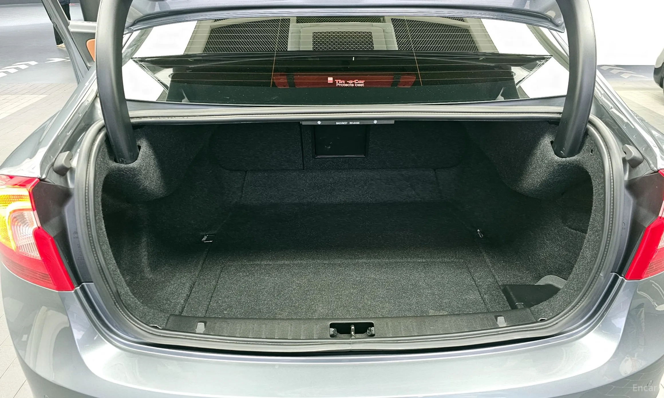 Volvo S60 превью 20