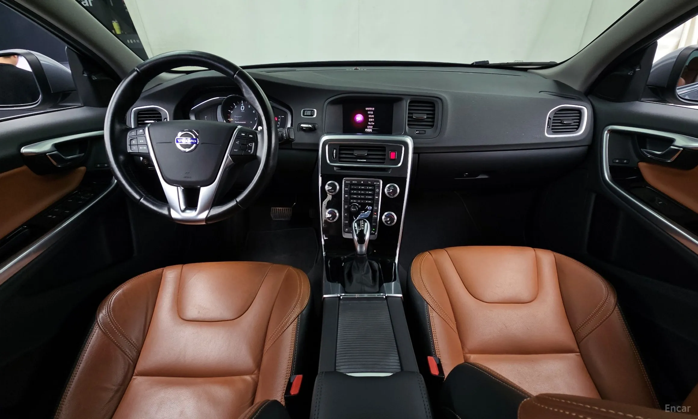 Volvo S60 превью 7