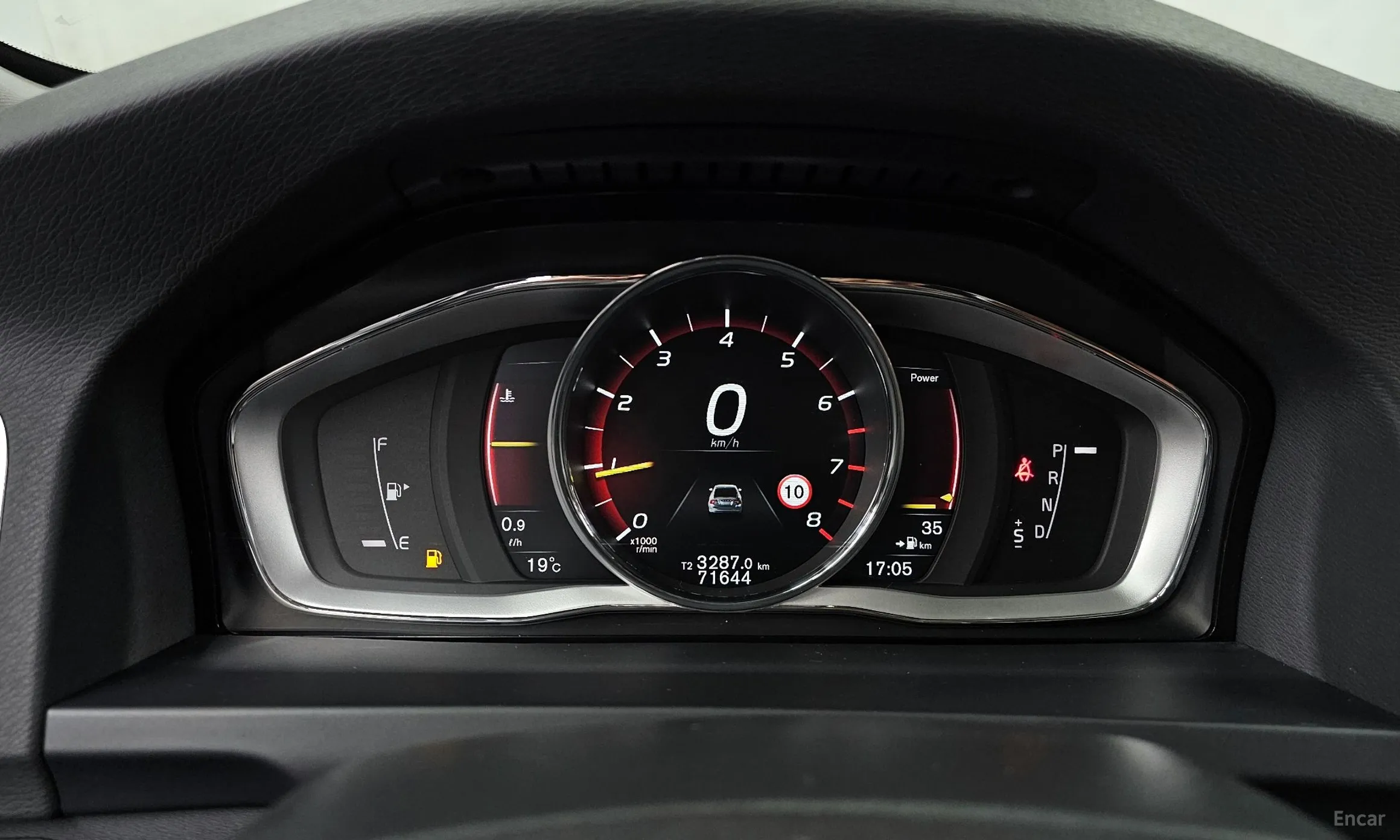 Volvo S60 превью 8