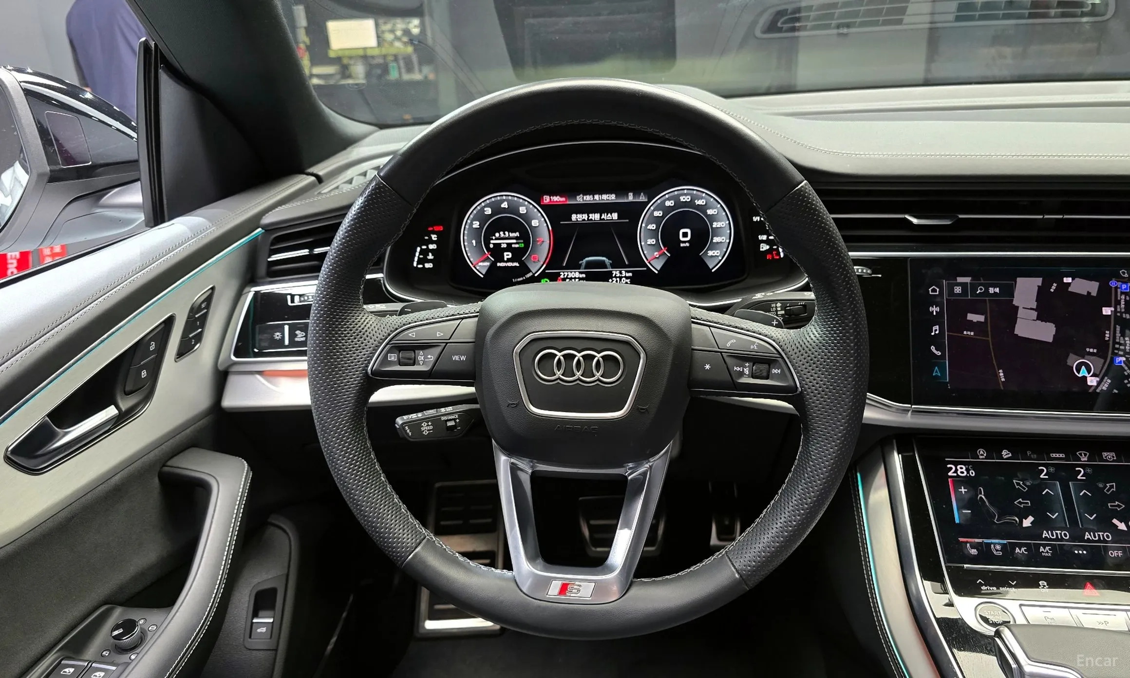 Audi Q8 (4M) превью 13