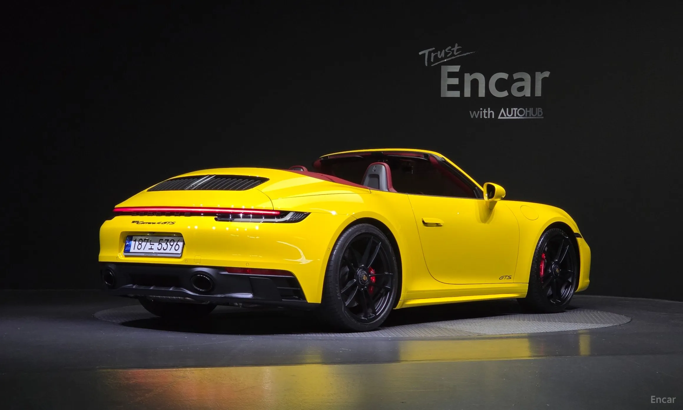 Porsche 911 (992) превью 2