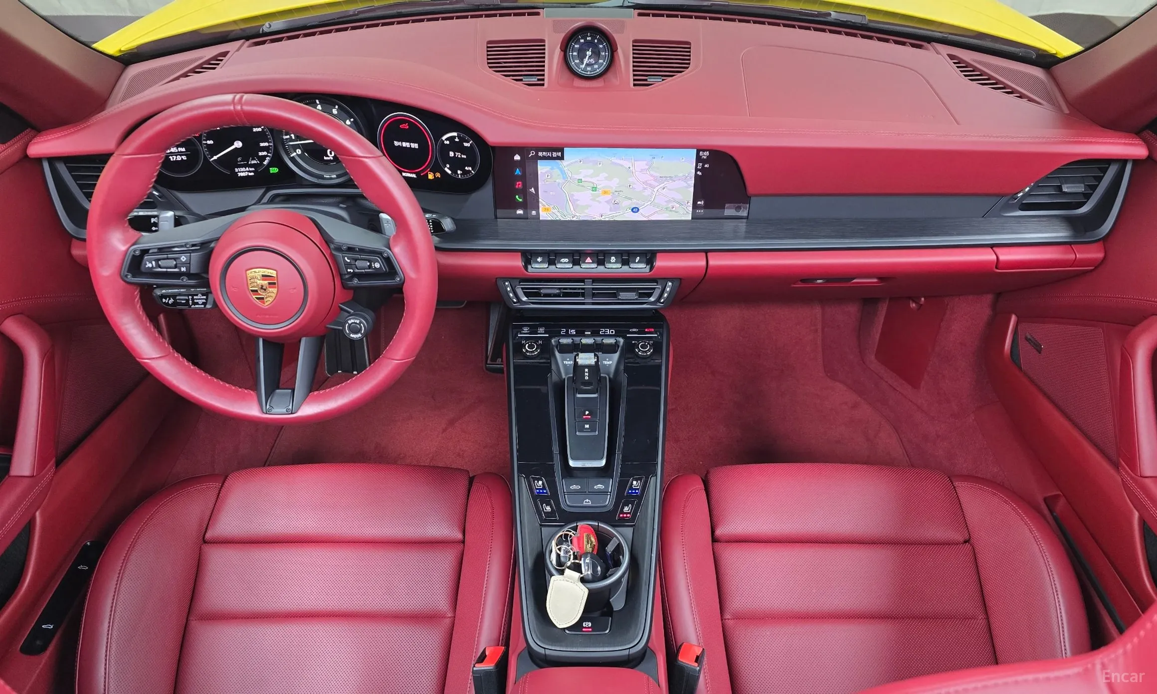 Porsche 911 (992) превью 7