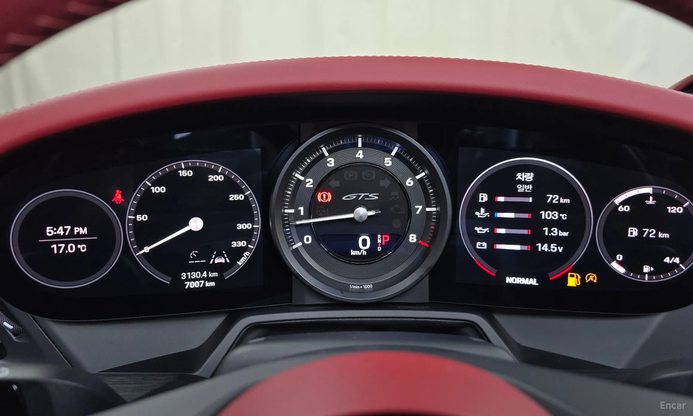 Porsche 911 (992) превью 8