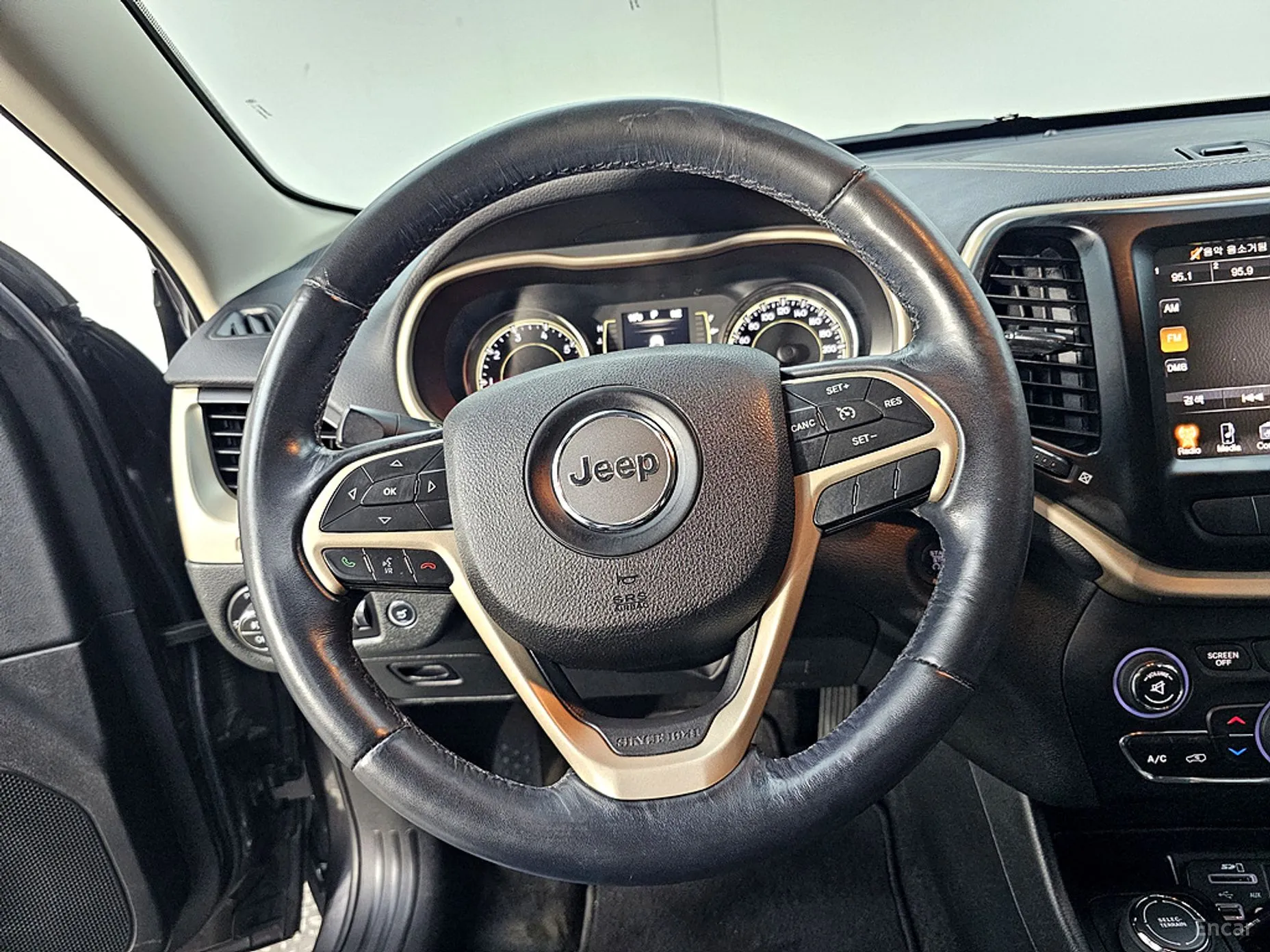 Jeep Cherokee (KL) превью 13