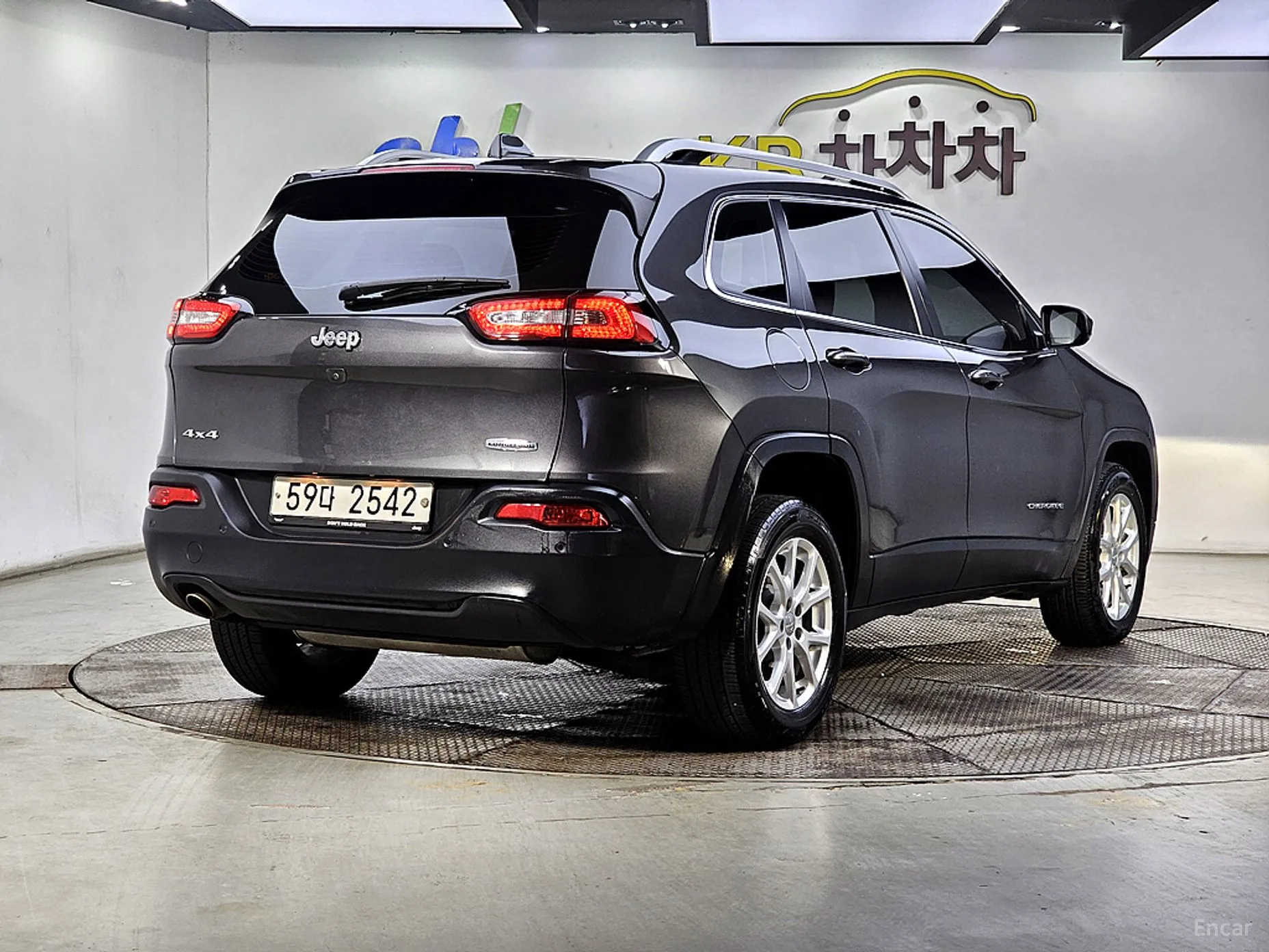 Jeep Cherokee (KL) превью 4