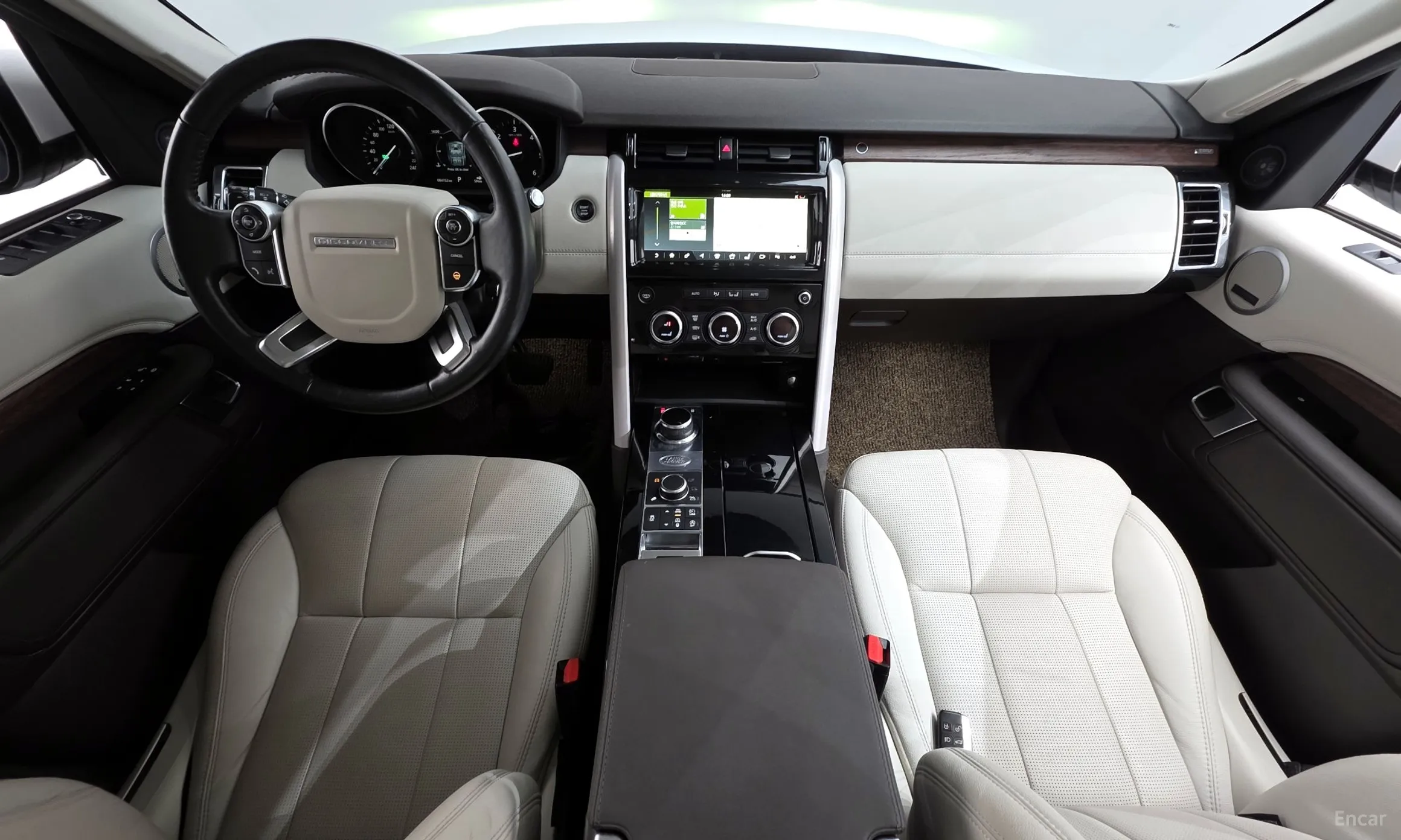 Land Rover Discovery 5 превью 7