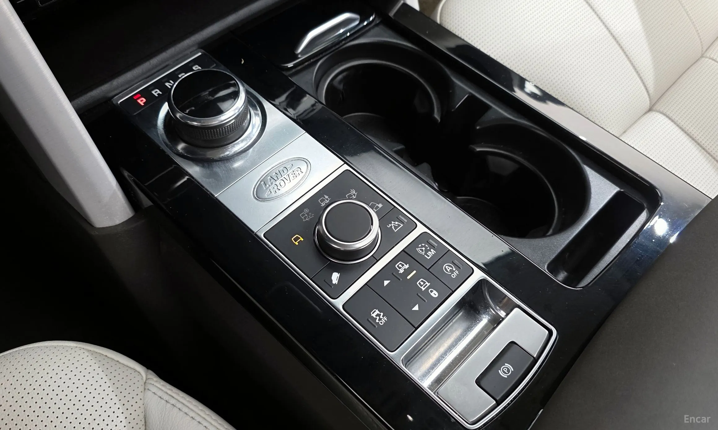 Land Rover Discovery 5 превью 9