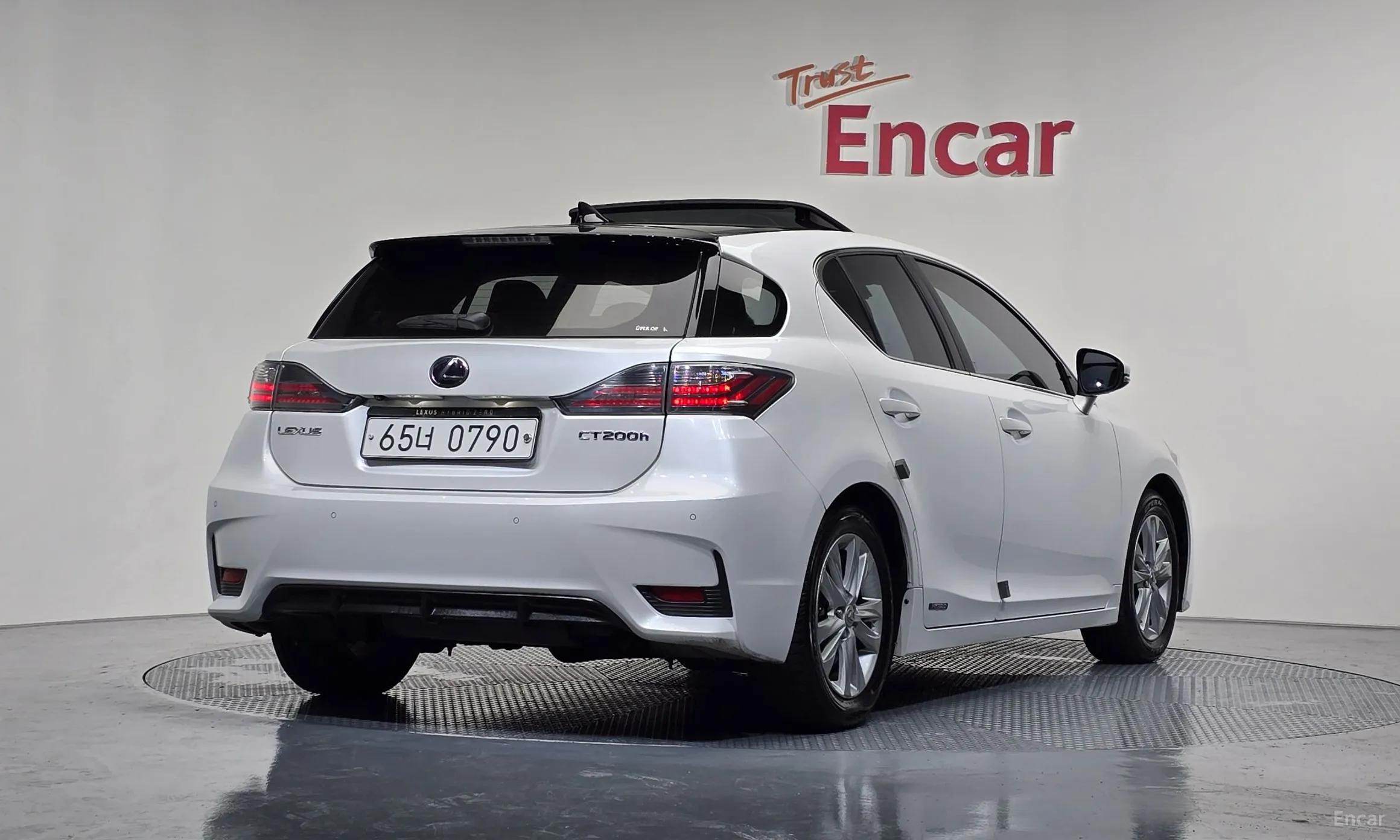 Lexus CT200h