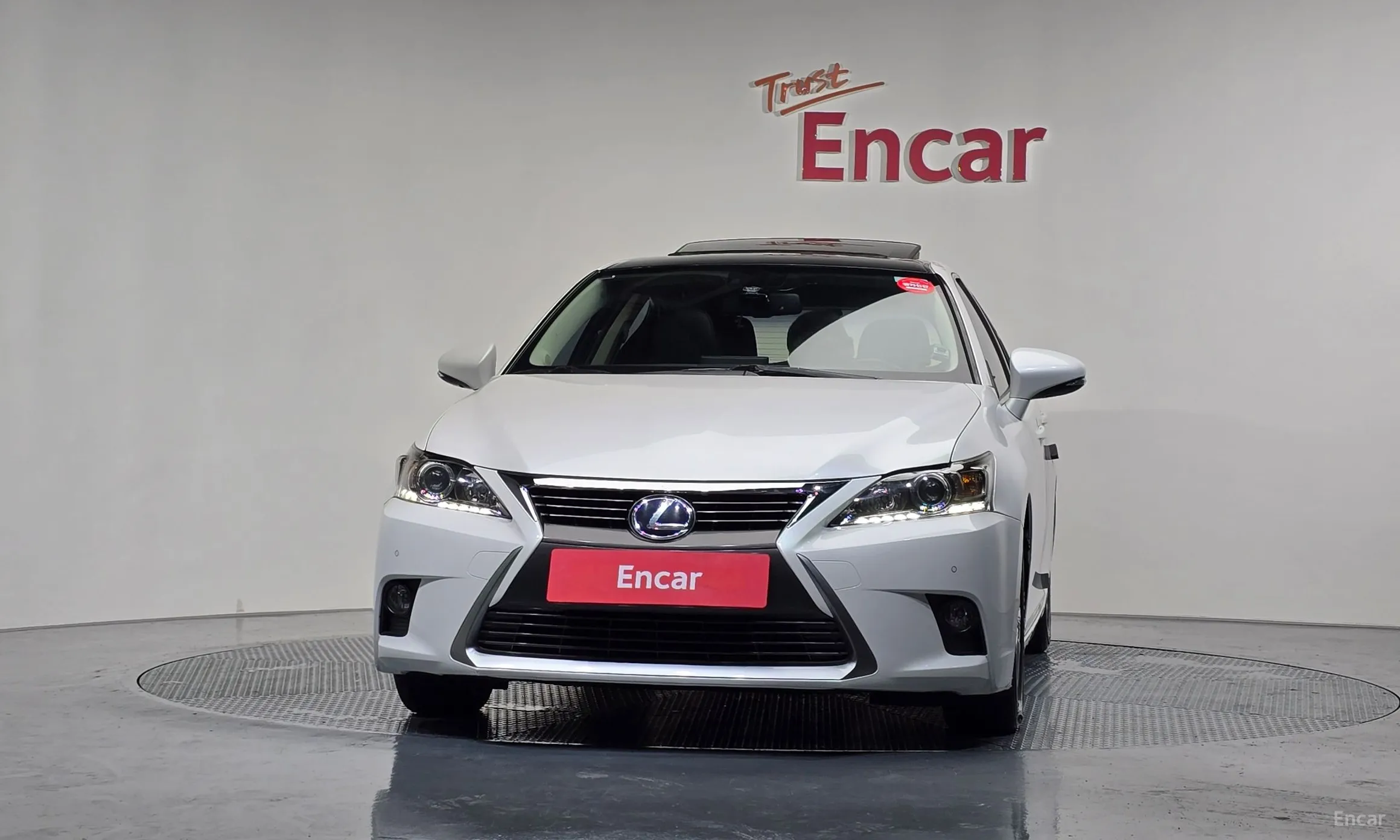Lexus CT200h превью 3