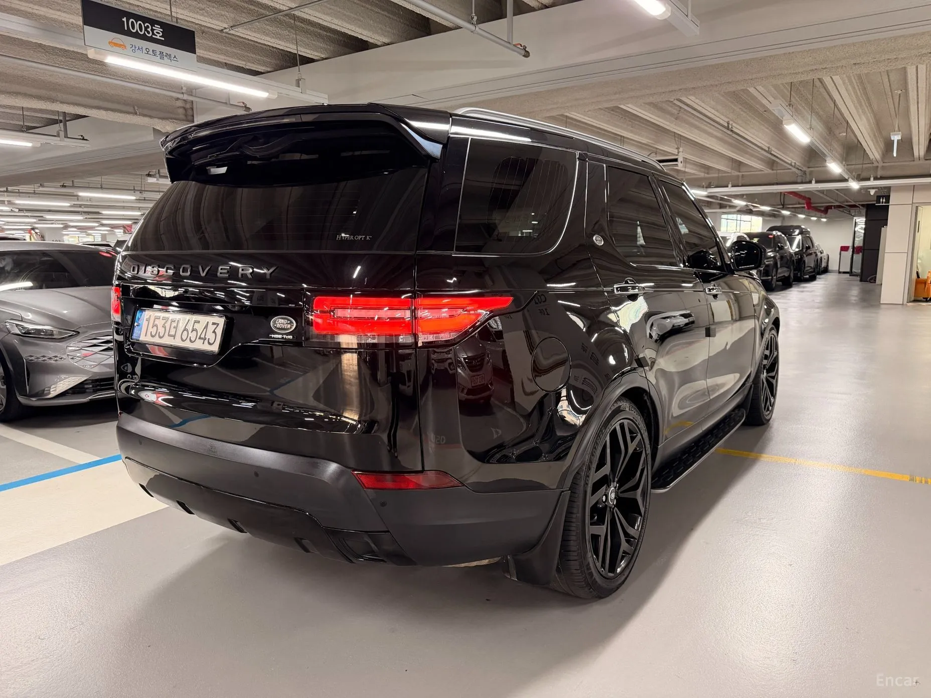 Land Rover Discovery 5 превью 4