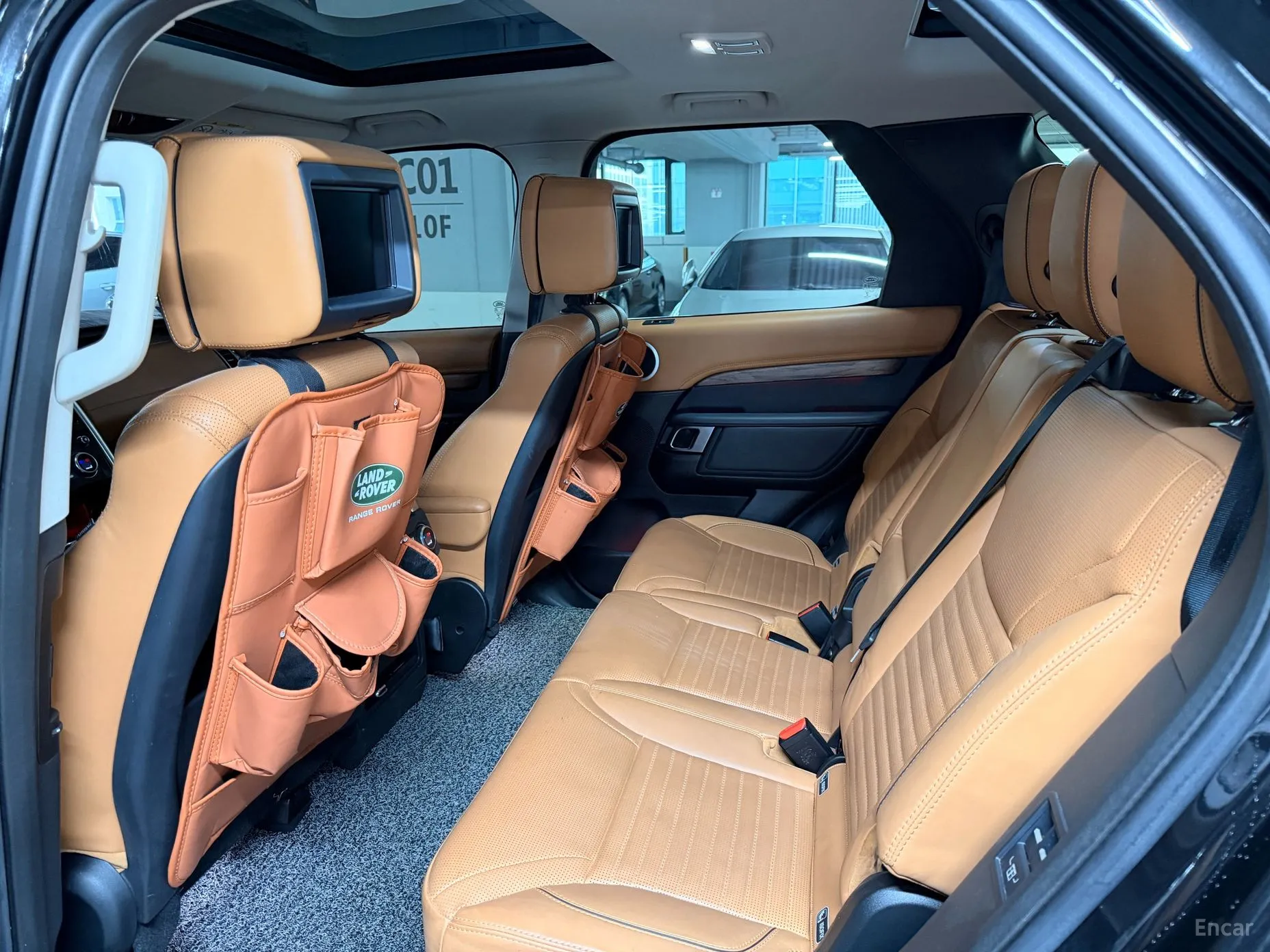 Land Rover Discovery 5 превью 6