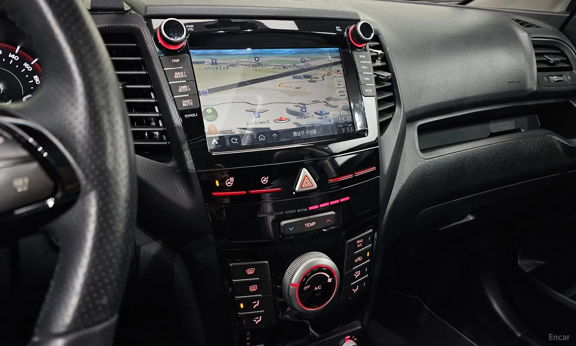 KG Mobility (SsangYong) Tivoli Air превью 16