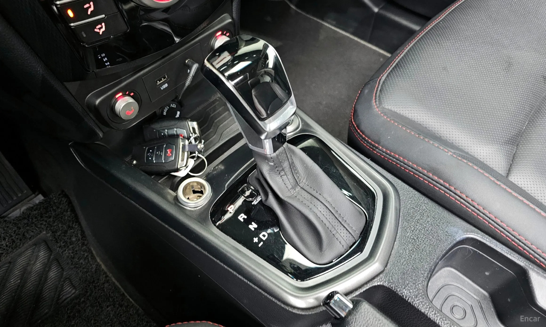 KG Mobility (SsangYong) Tivoli Air превью 9