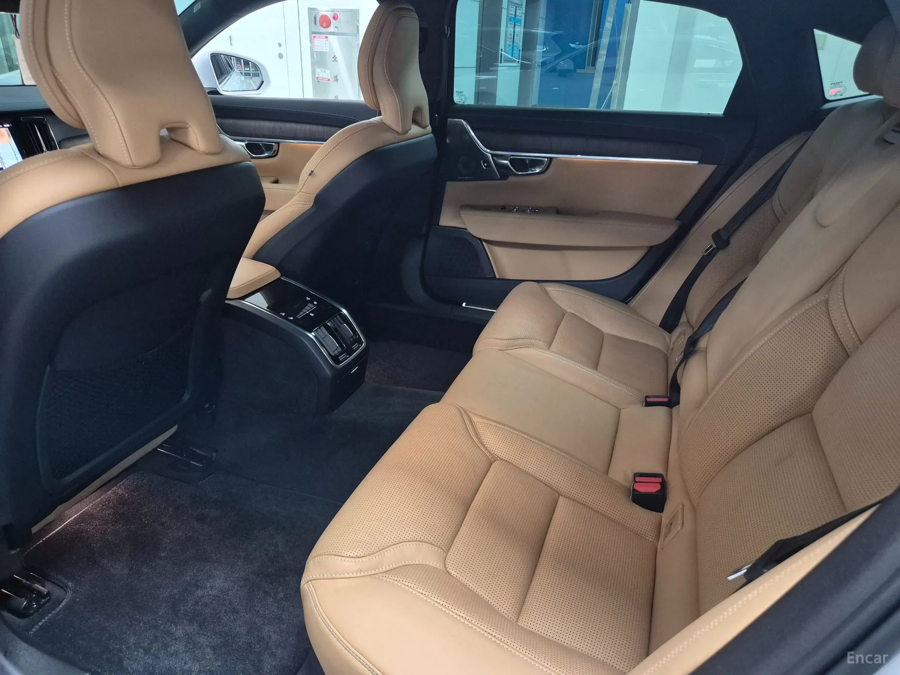 Volvo S90 превью 12