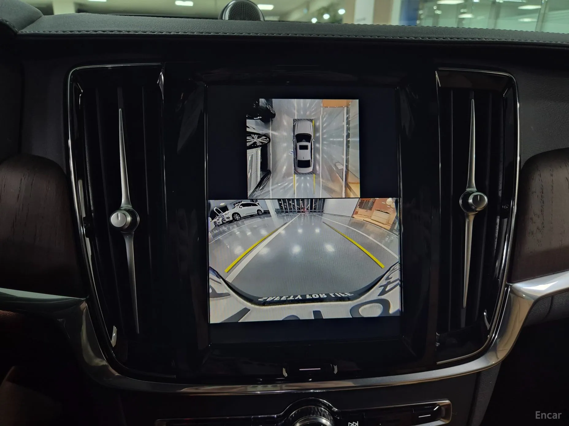 Volvo S90 превью 17