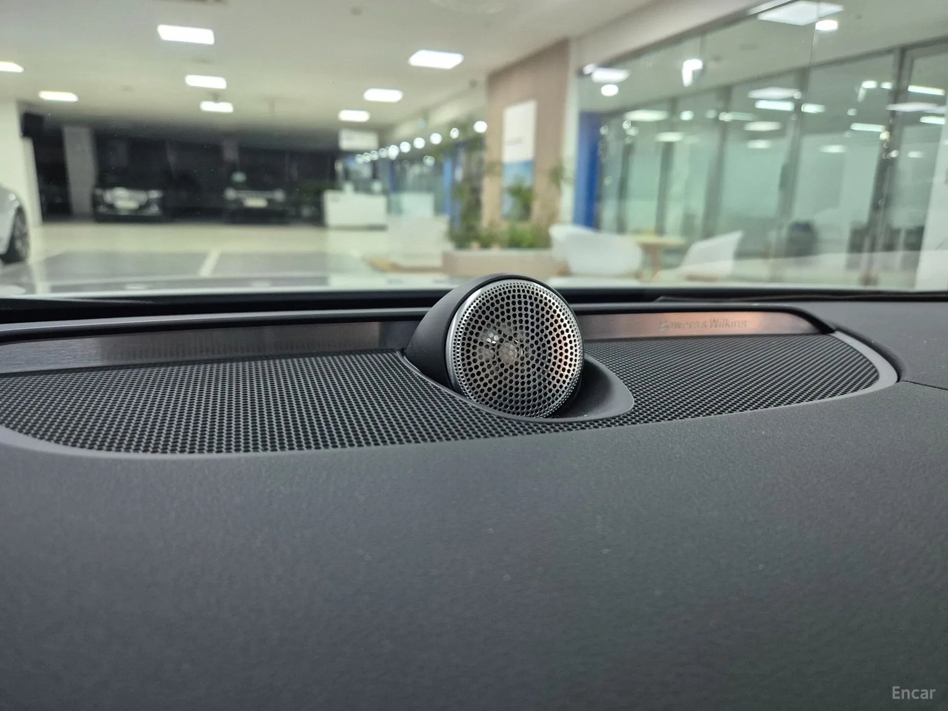 Volvo S90 превью 6