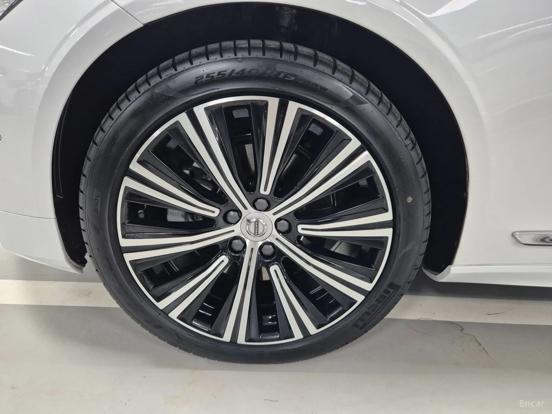 Volvo S90 превью 7
