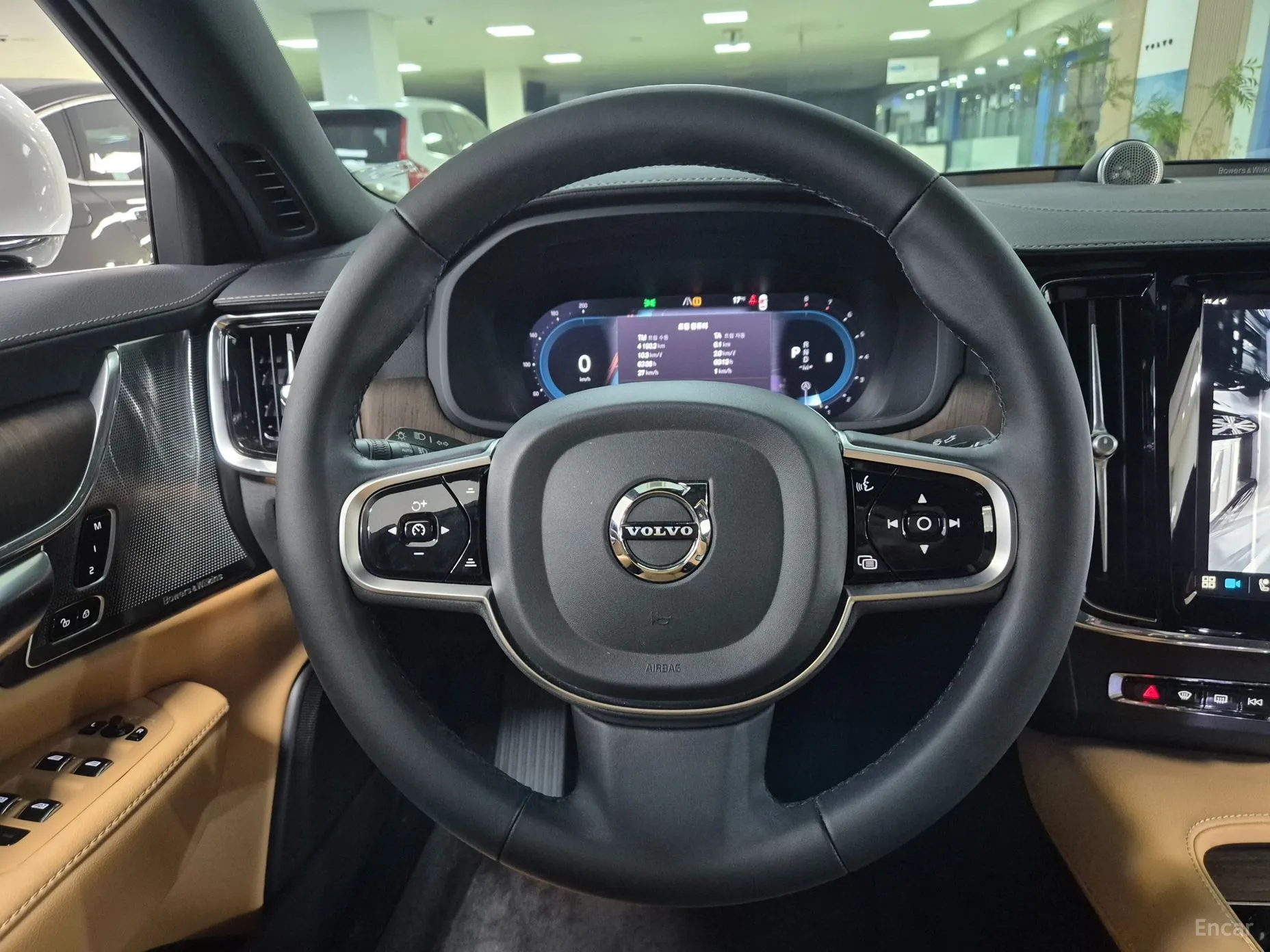 Volvo S90 превью 8