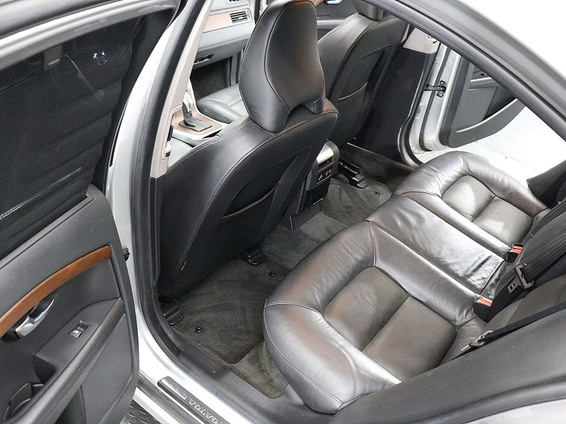 Volvo S80 превью 16