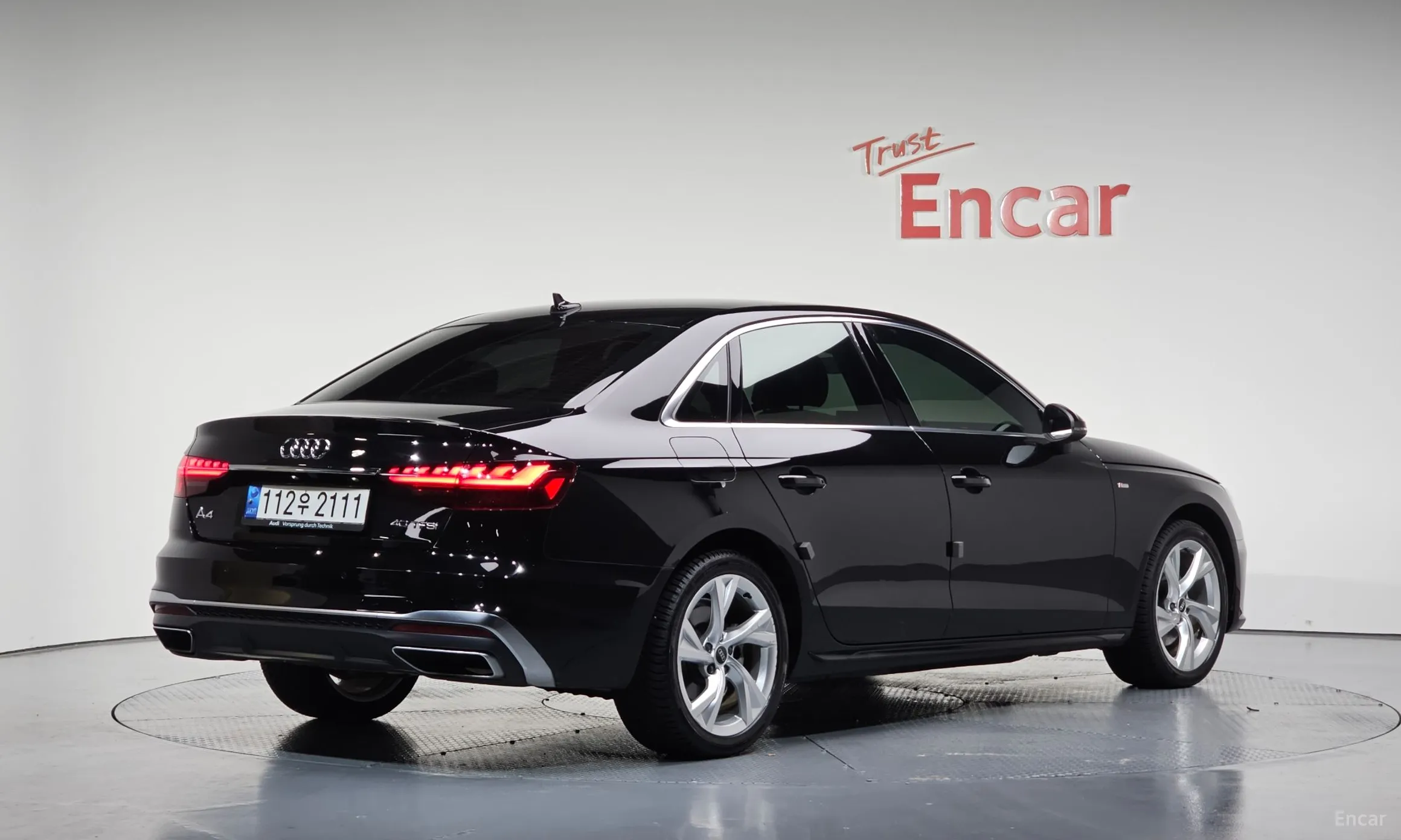 Audi A4 (B9)
