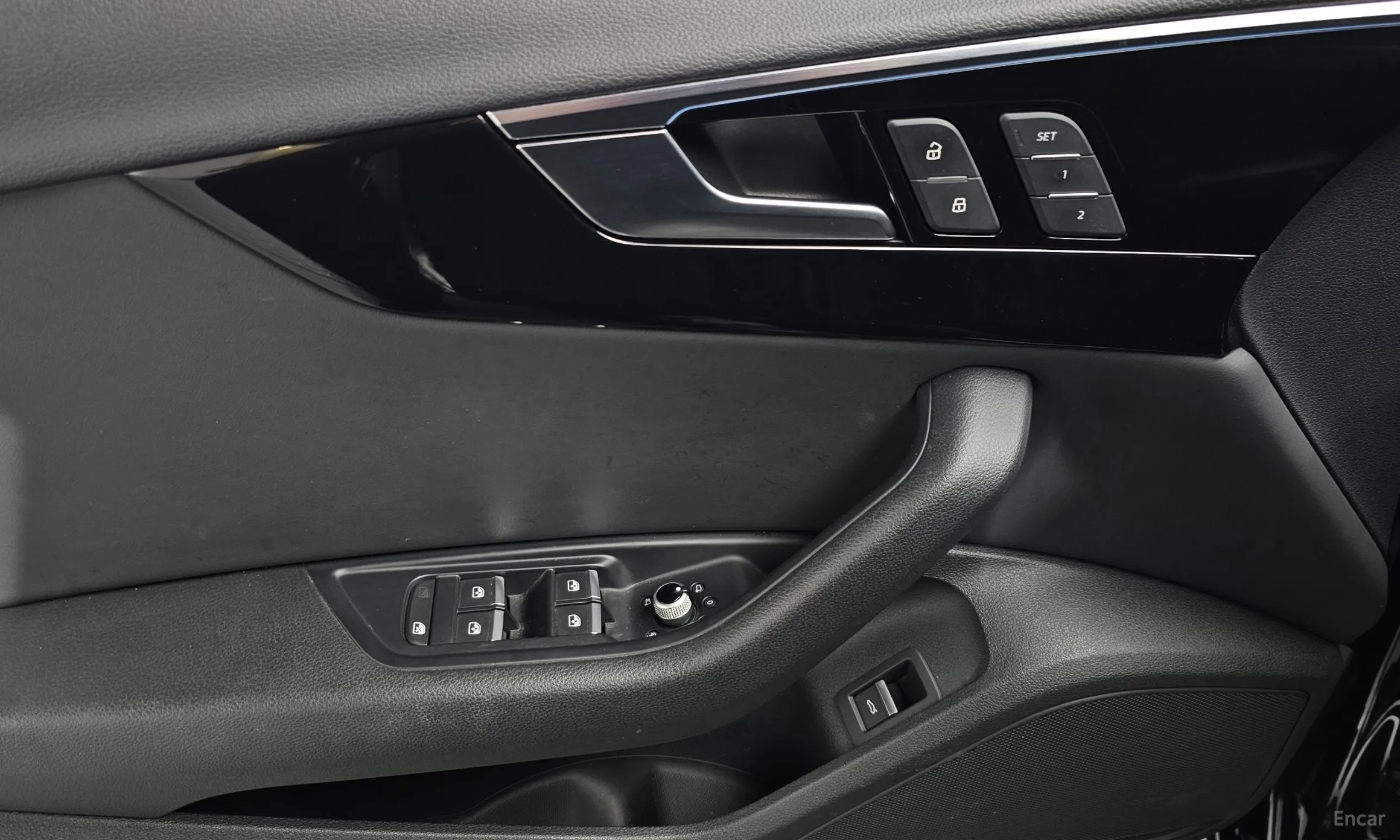 Audi A4 (B9) превью 18