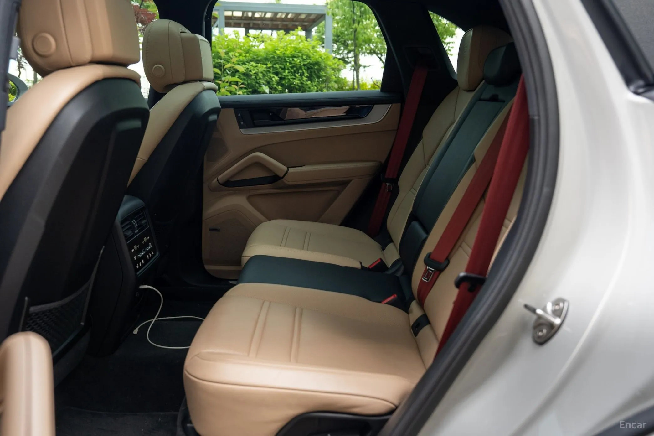 Porsche Cayenne (PO536) превью 10