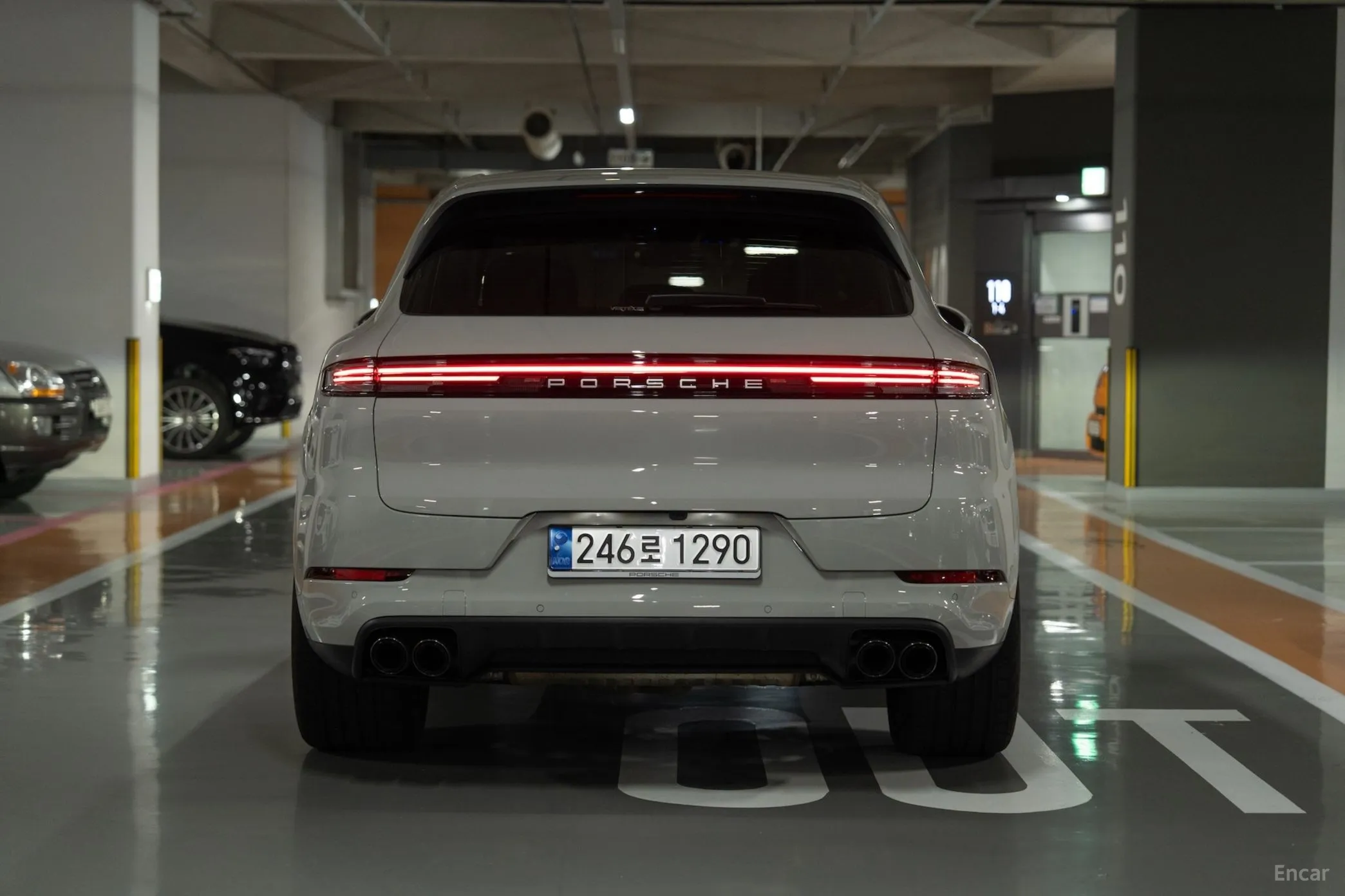 Porsche Cayenne (PO536) превью 17