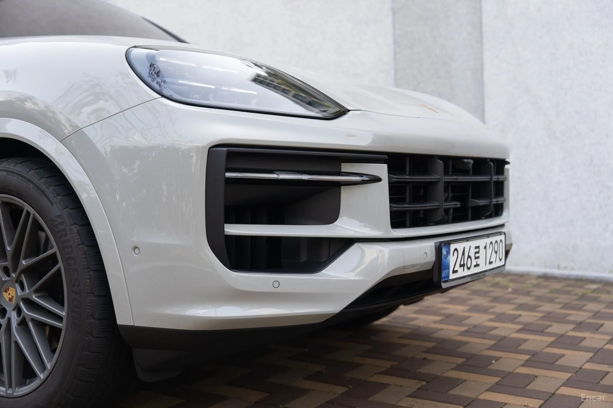 Porsche Cayenne (PO536) превью 20